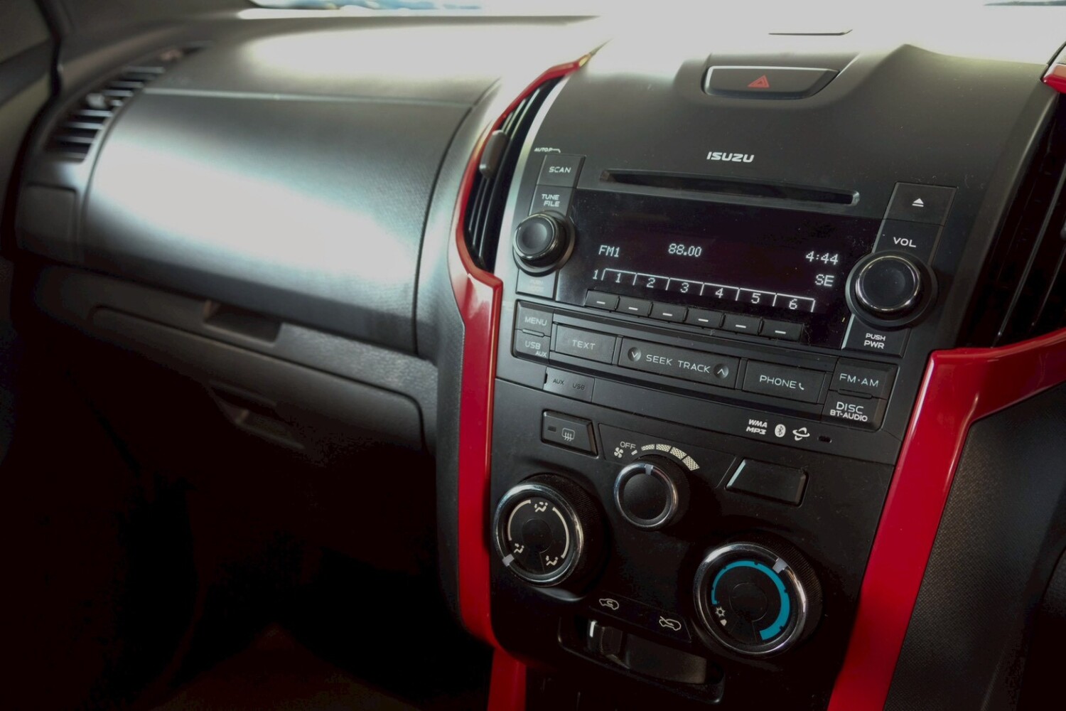 LINE_ALBUM_Dmax 1.9 x-series cab ปี16(แท้) สีขาว ไมล์80000km_260713_16