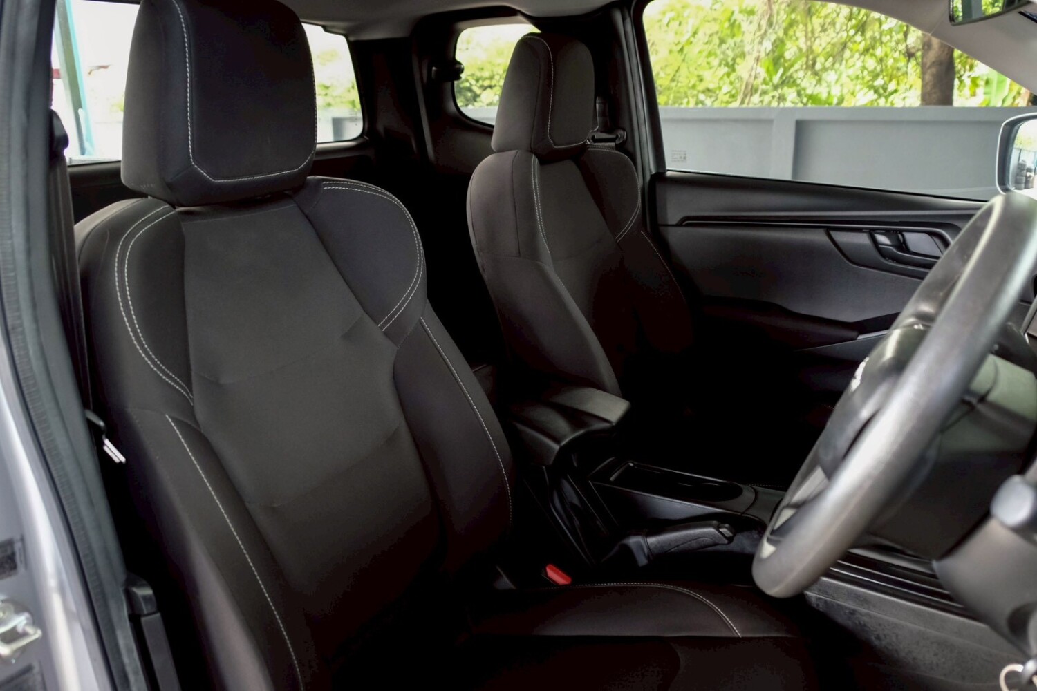 LINE_ALBUM_Dmax cab 1.9 ปี22 สีบรอนซ์ ไมล์ 19,000km ล้อte37_260629_10