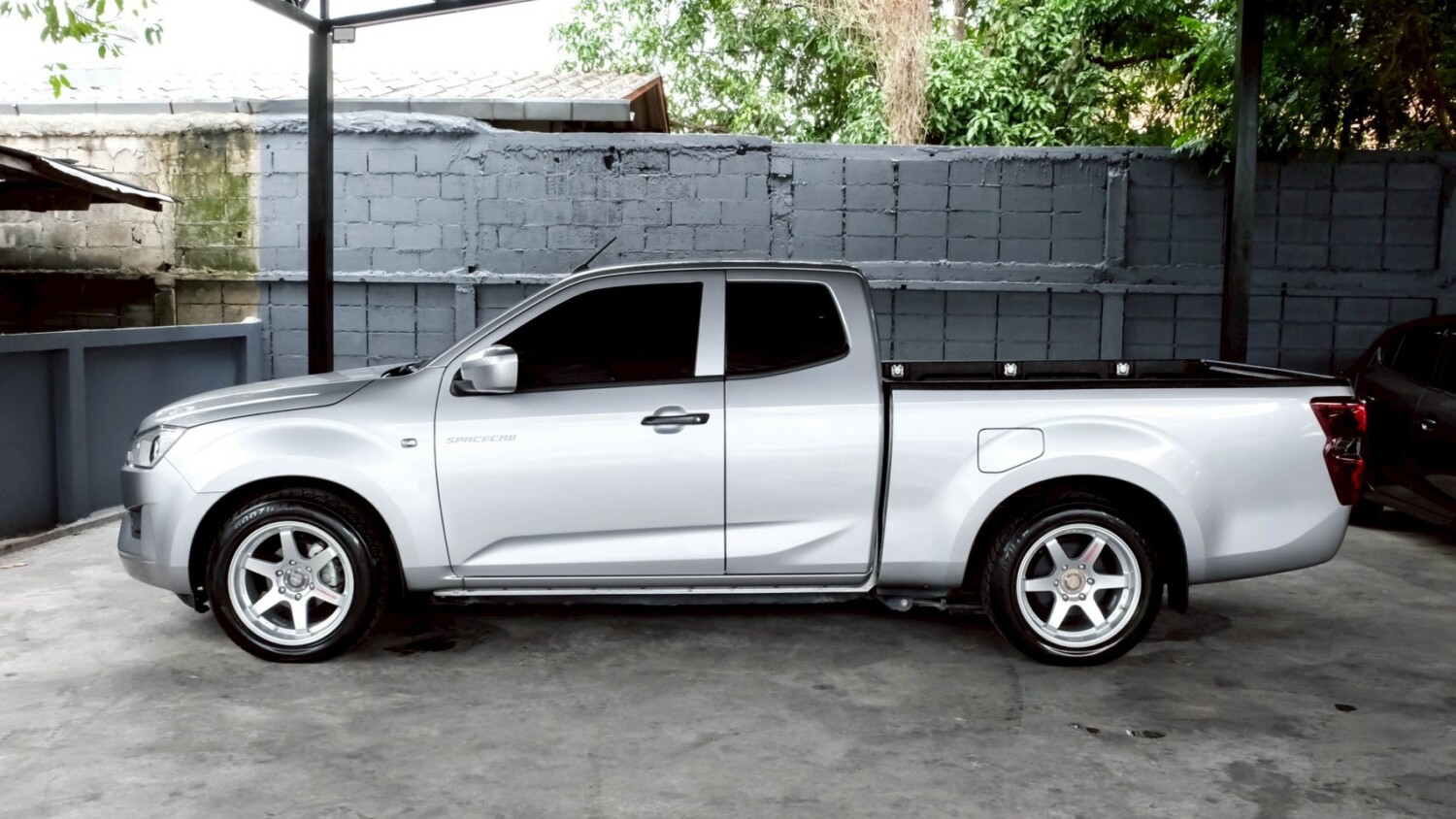 LINE_ALBUM_Dmax cab 1.9 ปี22 สีบรอนซ์ ไมล์ 19,000km ล้อte37_260629_5