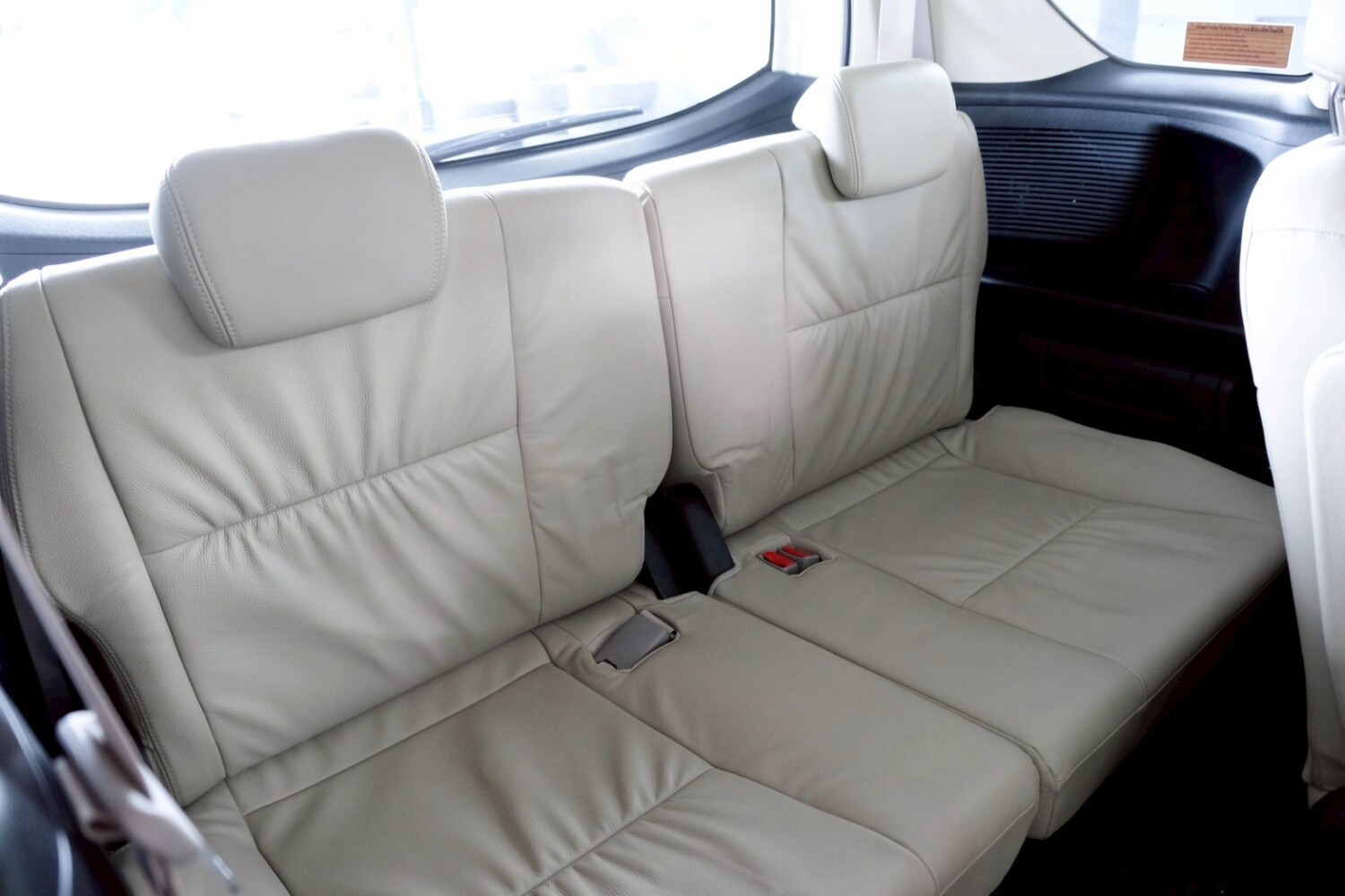 LINE_ALBUM_HONDA FREED 1.5 EL auto ปี2012 สีขาว ไมล์ 41,000km_260717_13