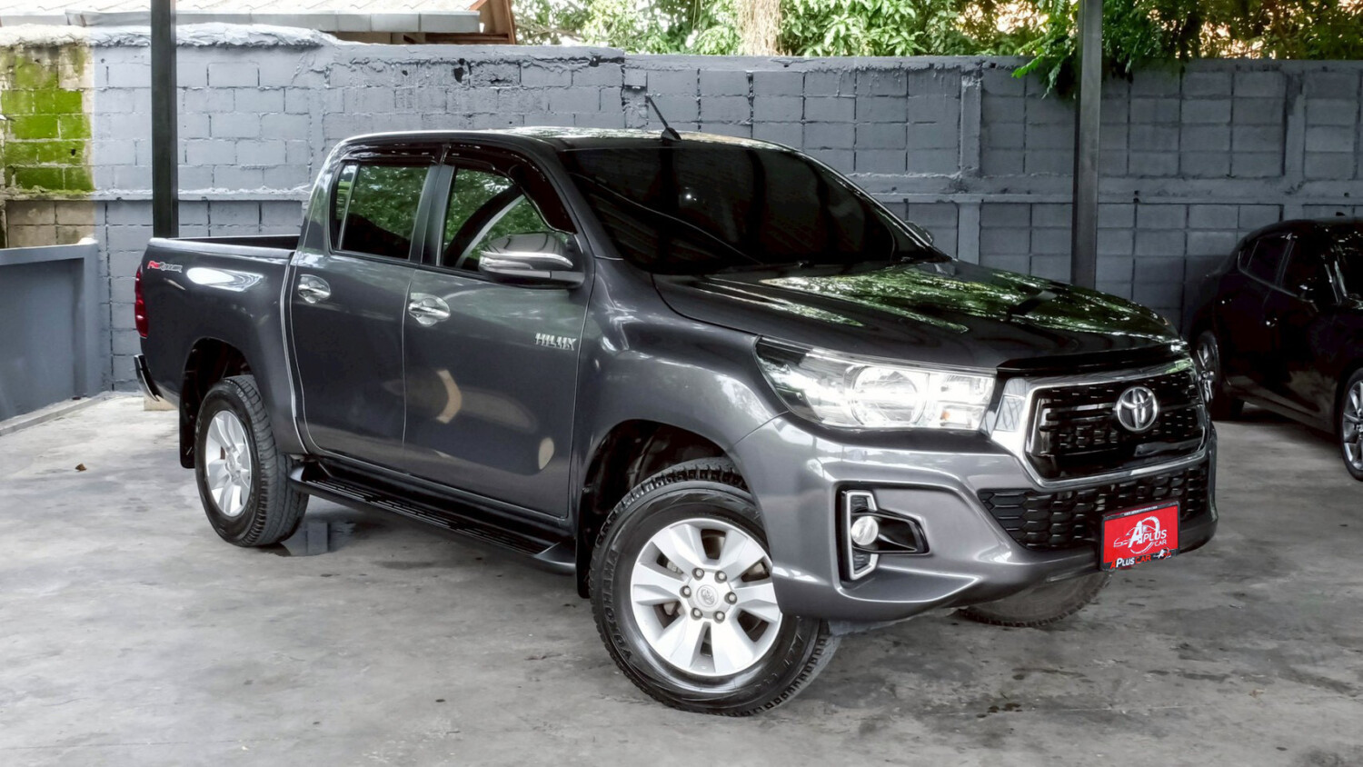 LINE_ALBUM_REVO 4DR 2.4 J PLUS PRERUNNER ปี18 จด 19 สีเทา mt_260715_3