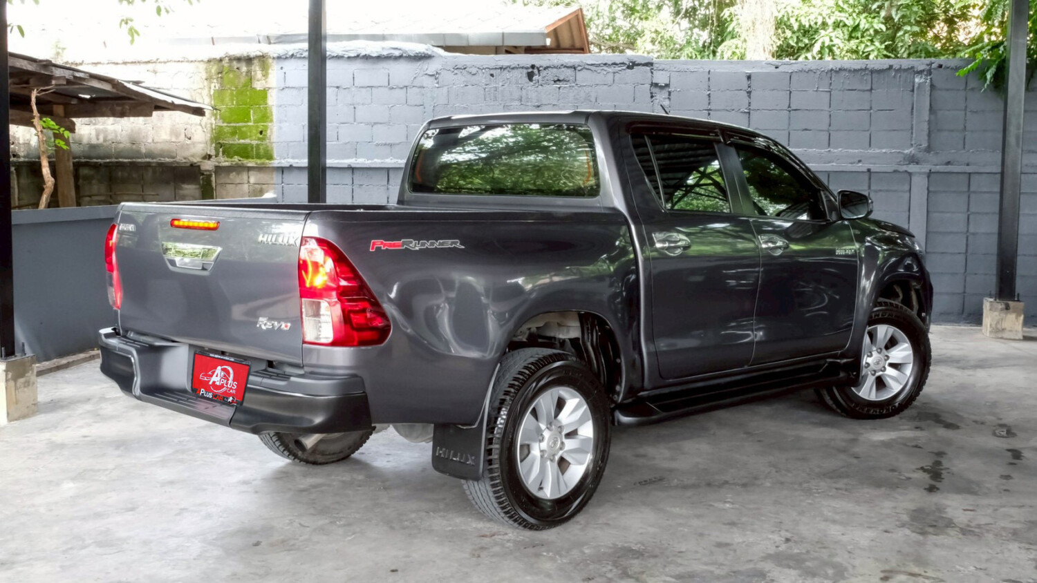 LINE_ALBUM_REVO 4DR 2.4 J PLUS PRERUNNER ปี18 จด 19 สีเทา mt_260715_8