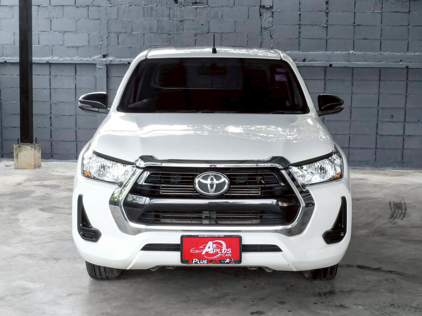 LINE_ALBUM_Revo 2.4 cab สีขาว ปี22 auto Z edition ไมล์60000km_260625_2