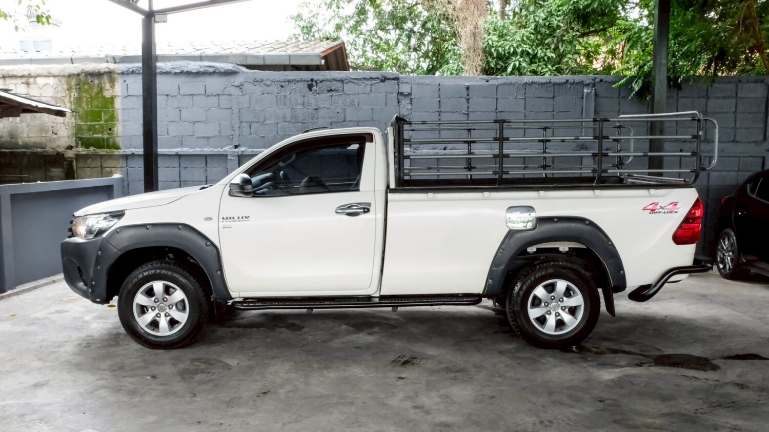 LINE_ALBUM_Revo 2.8 ตอนเดียว ปี15 จด ปี16 สีขาว 4wd เกียร์ mt_260717_5