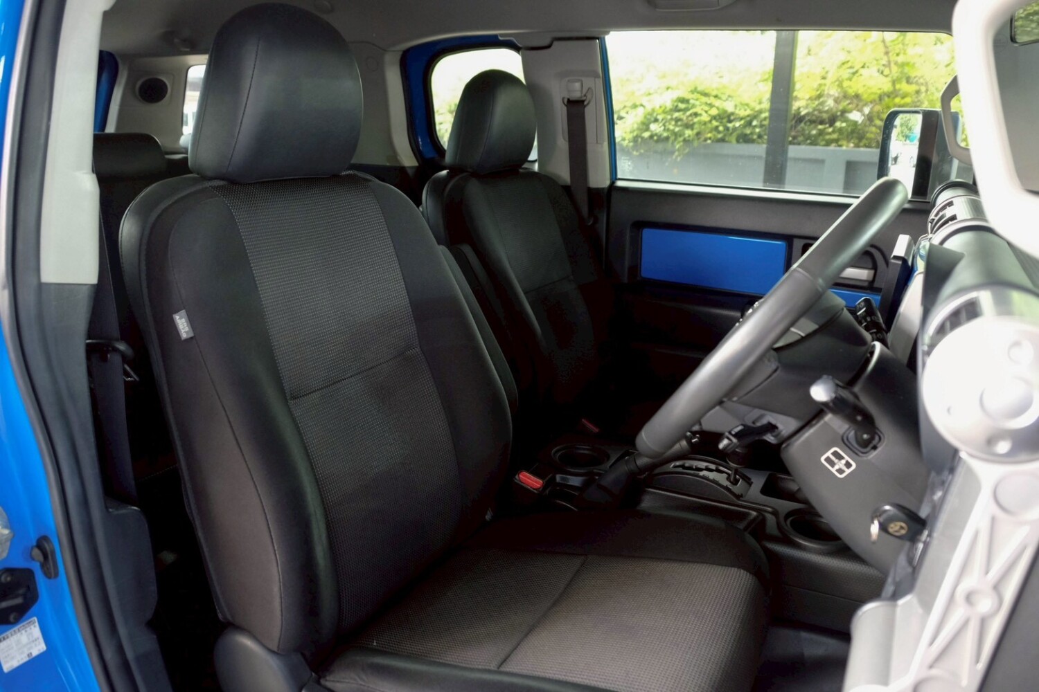 LINE_ALBUM_TOYOTA FJ CRUISER 4.0 v6 ปี12 สีน้ำเงิน ไมล์ 50000_260718_16