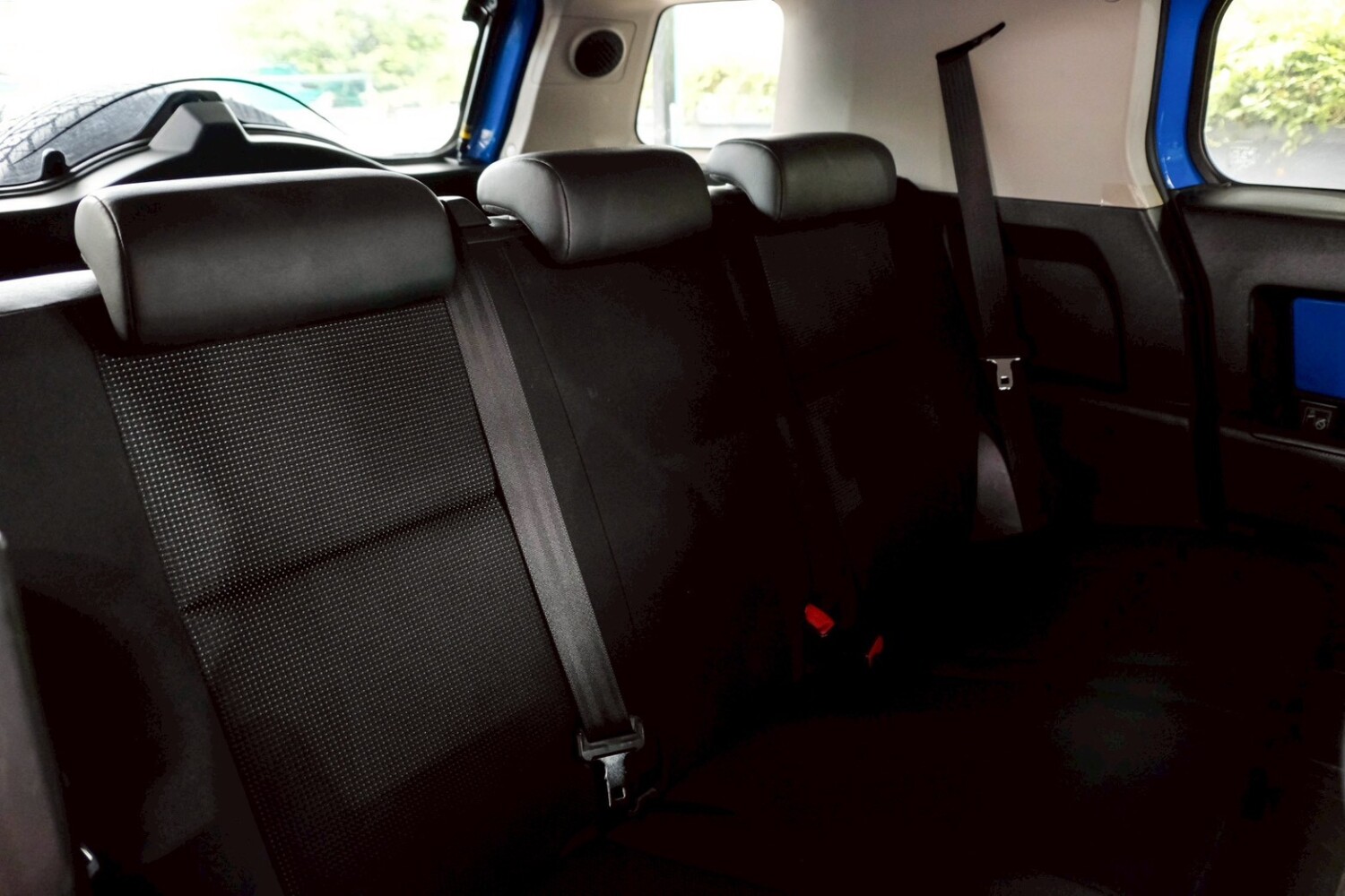 LINE_ALBUM_TOYOTA FJ CRUISER 4.0 v6 ปี12 สีน้ำเงิน ไมล์ 50000_260718_17