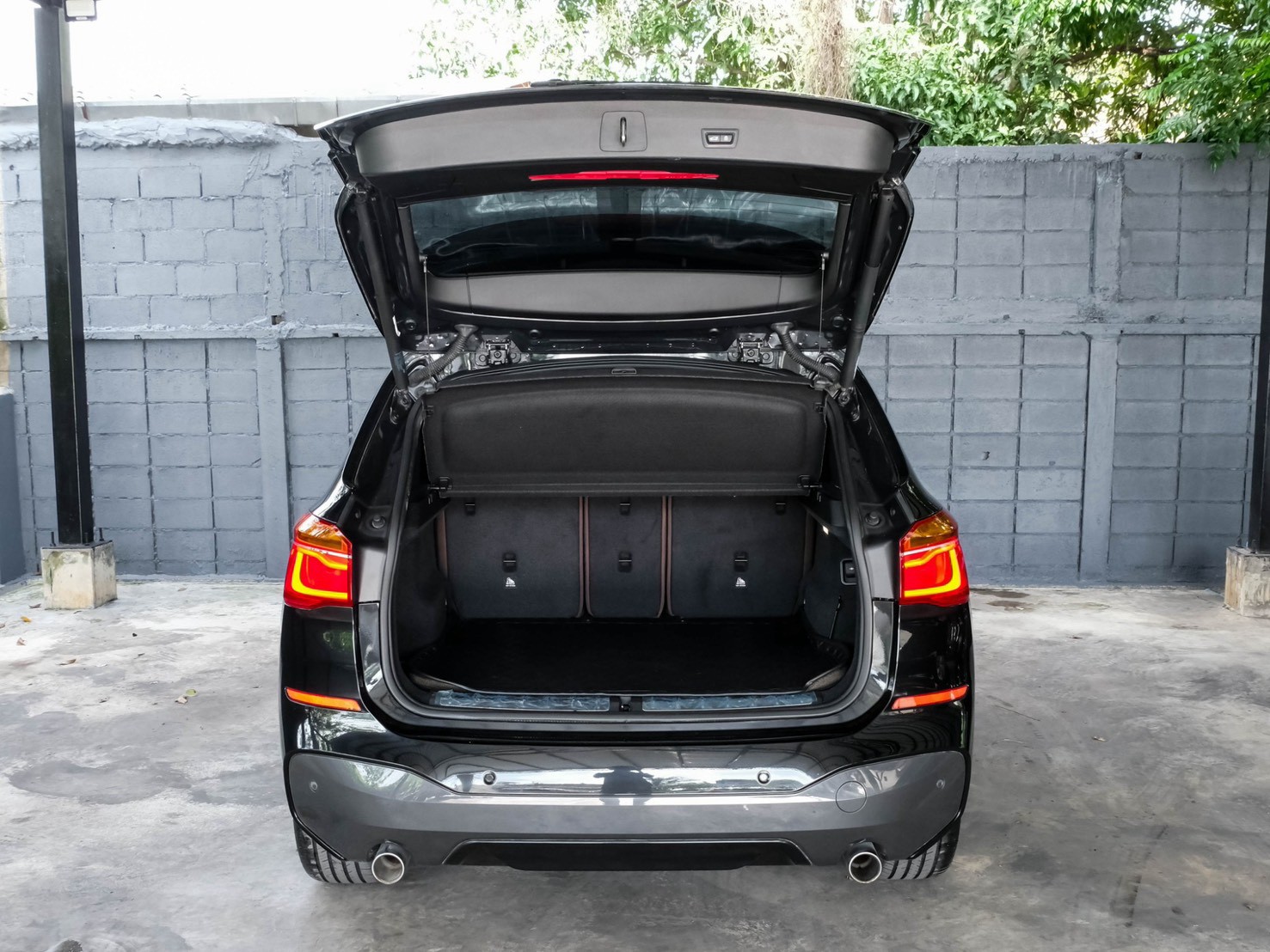 LINE_ALBUM_BMW X1 SDRIVE 20D M SPORT ปี18 จด ปี19 สีดำ(ดีเซล)_260810_9