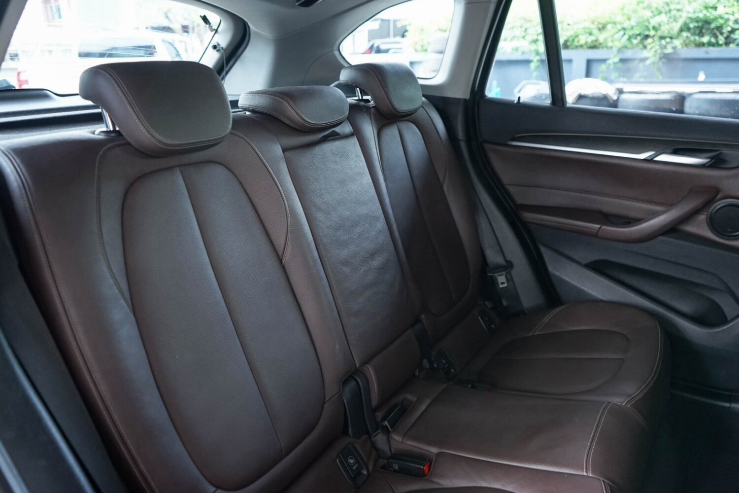LINE_ALBUM_BMW X1 sDrive18i xLine ปี17 จด 18 (เบนซิน) สีดำ_260826_12