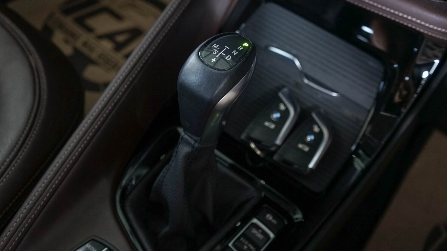 LINE_ALBUM_BMW X1 sDrive18i xLine ปี17 จด 18 (เบนซิน) สีดำ_260826_20