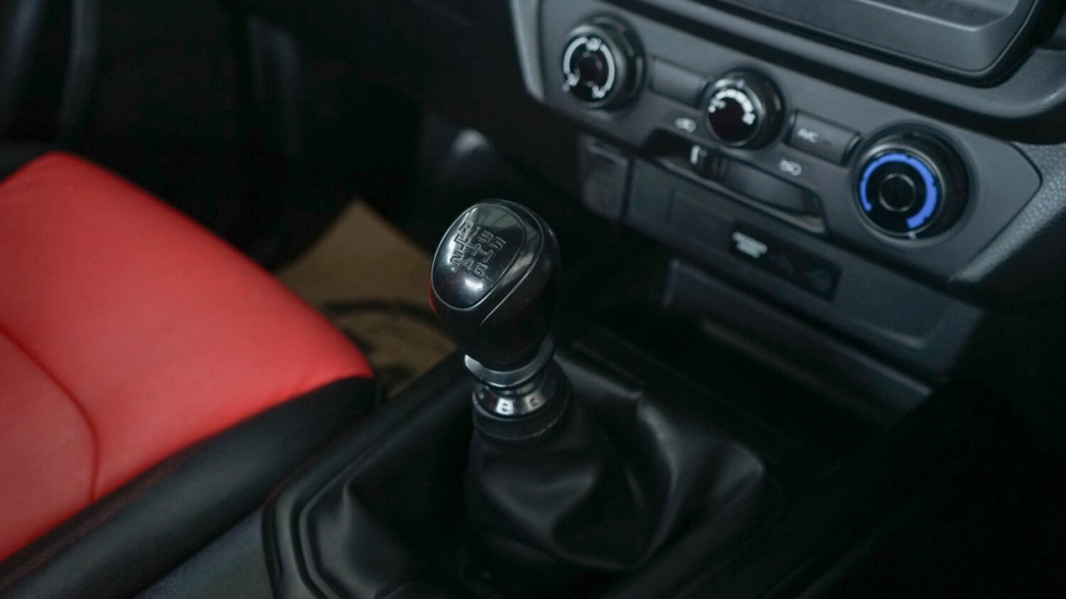 LINE_ALBUM_DMAX CAB ปี2020 ตัวS สีขาว mt ไมล์ 110,000km_260828_16