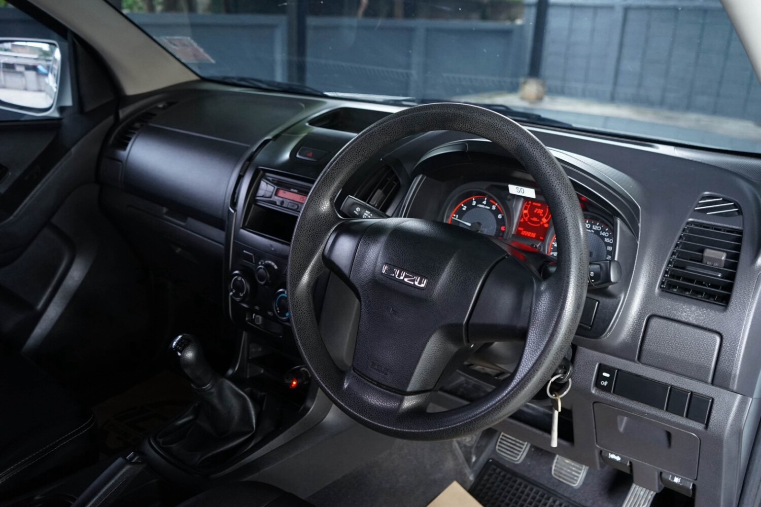 LINE_ALBUM_Dmax cab 1.9 ปี18 สีขาว ไมล์ 110,000 km เกียร์ mt_260822_9