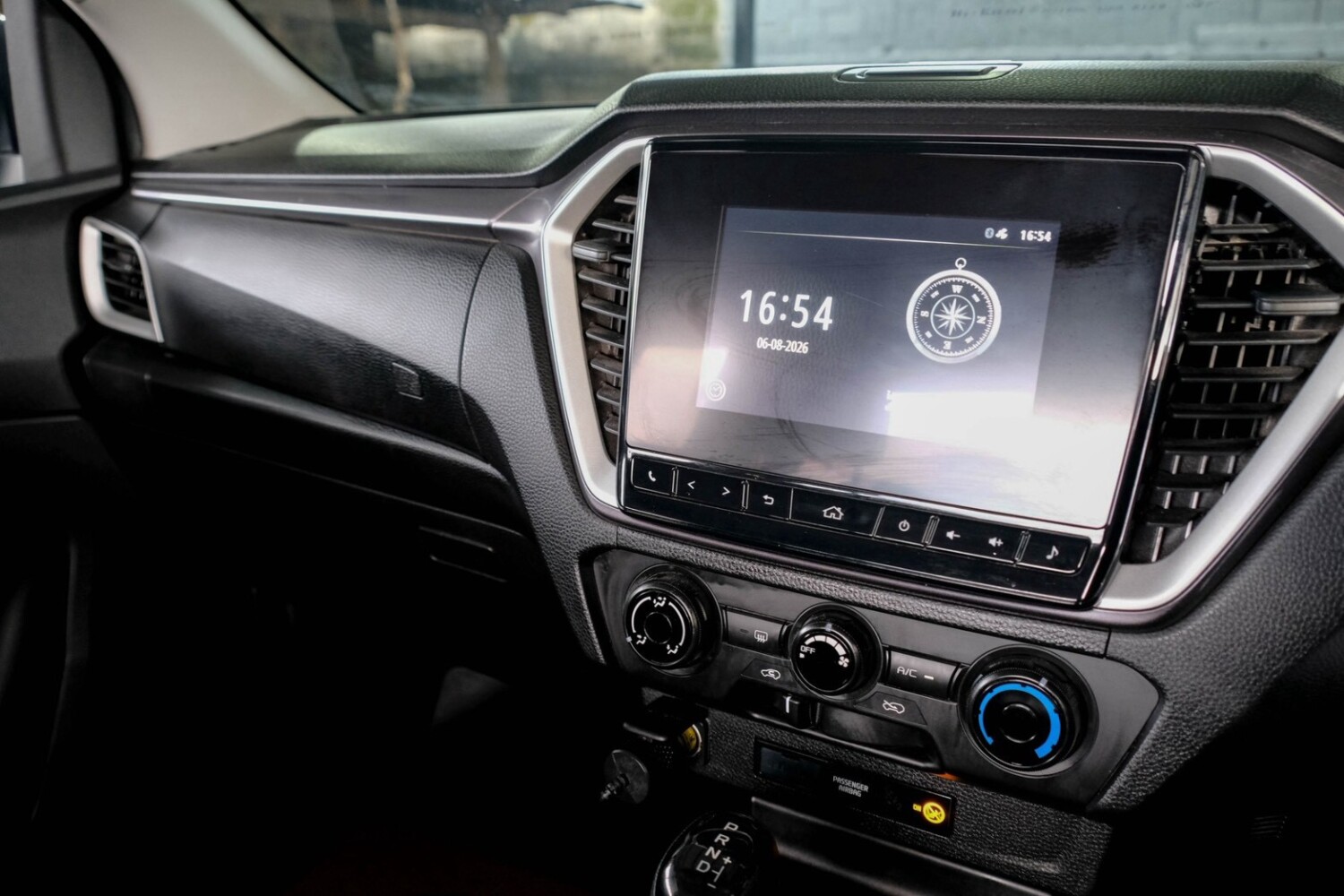 LINE_ALBUM_Dmax cab hi-lander ปี22 สีเทา auto ไมล์ 140,000km_260807_15
