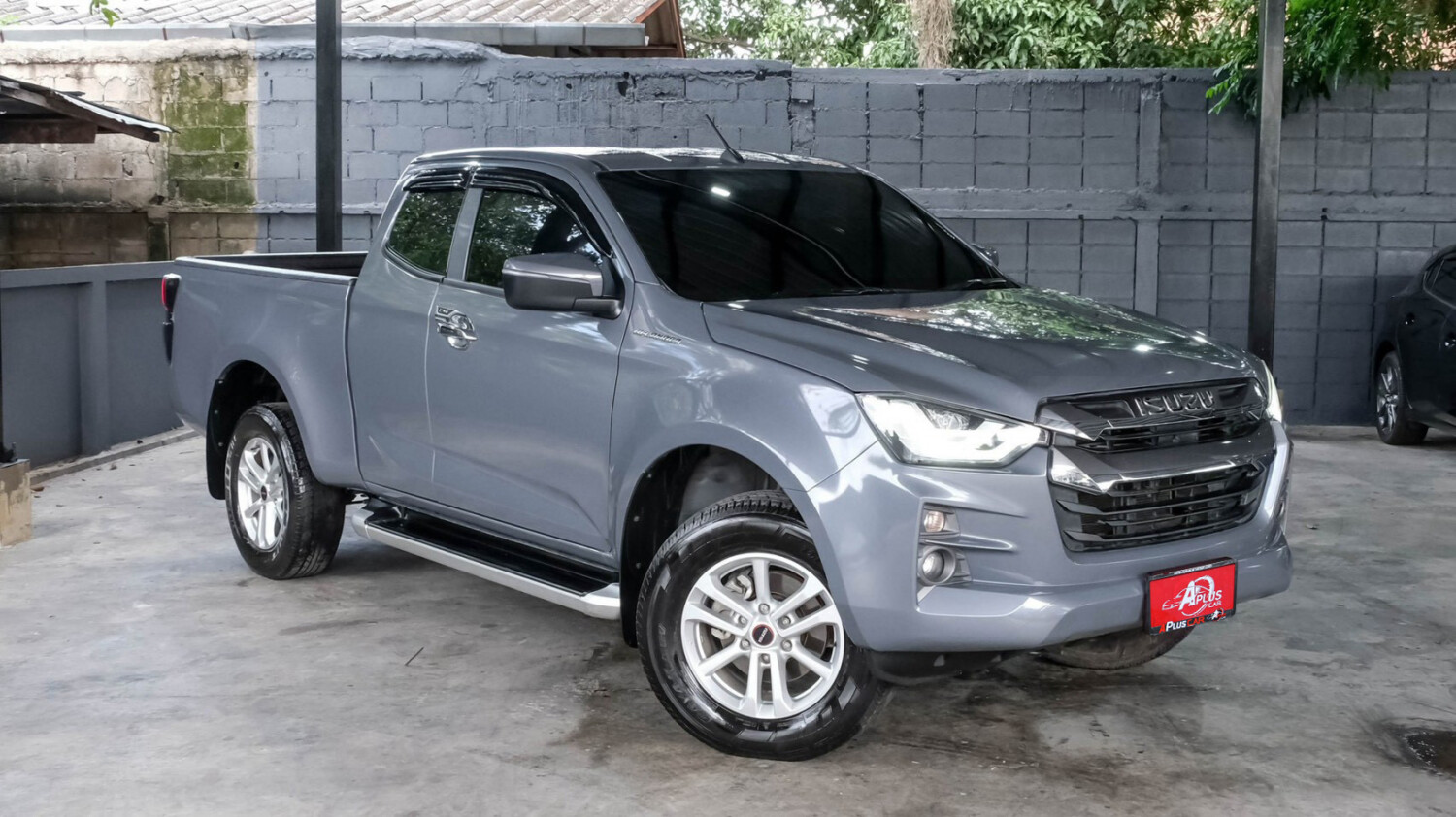 LINE_ALBUM_Dmax cab hi-lander ปี22 สีเทา auto ไมล์ 140,000km_260807_3