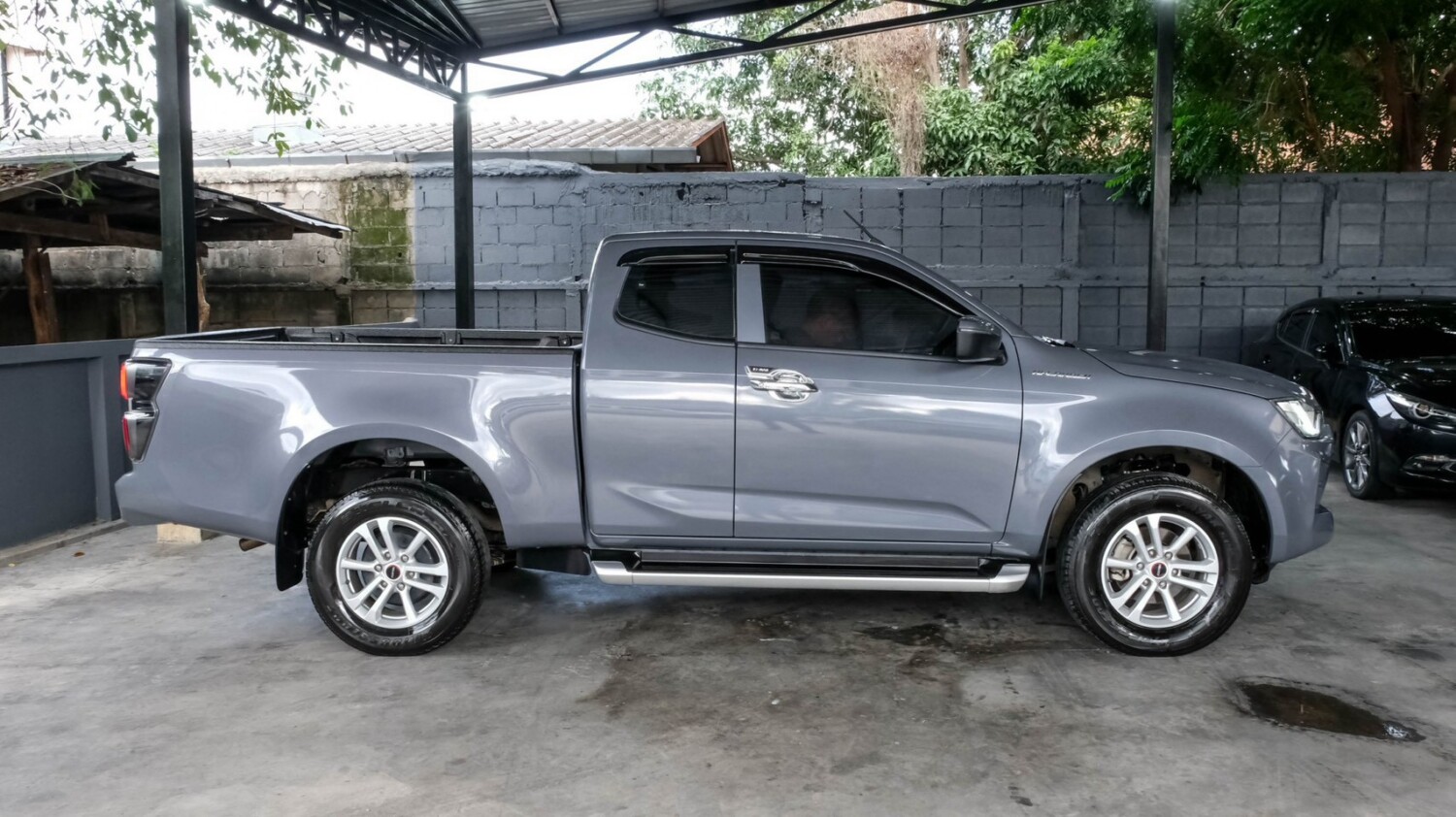 LINE_ALBUM_Dmax cab hi-lander ปี22 สีเทา auto ไมล์ 140,000km_260807_4