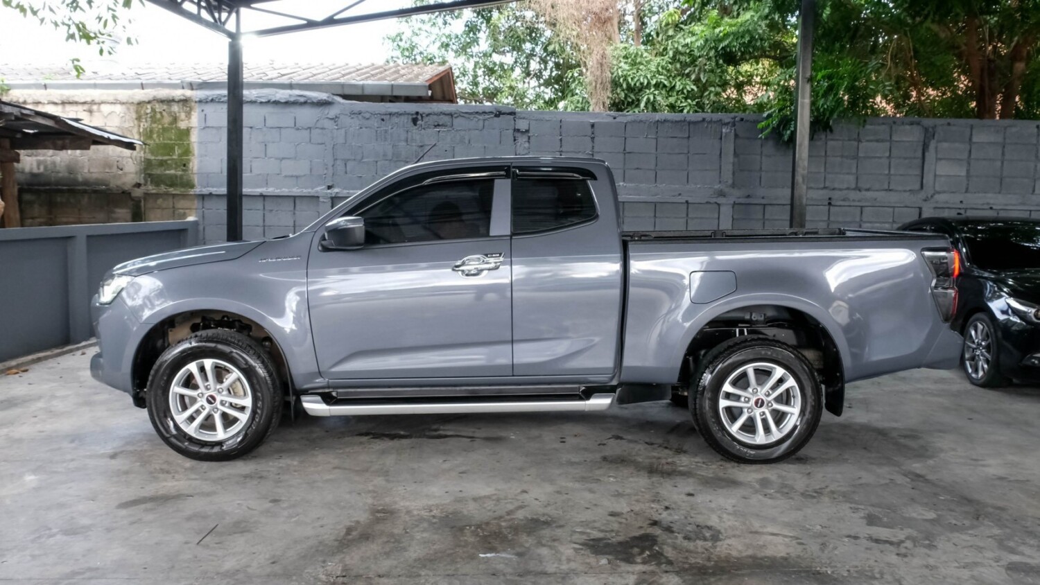 LINE_ALBUM_Dmax cab hi-lander ปี22 สีเทา auto ไมล์ 140,000km_260807_5