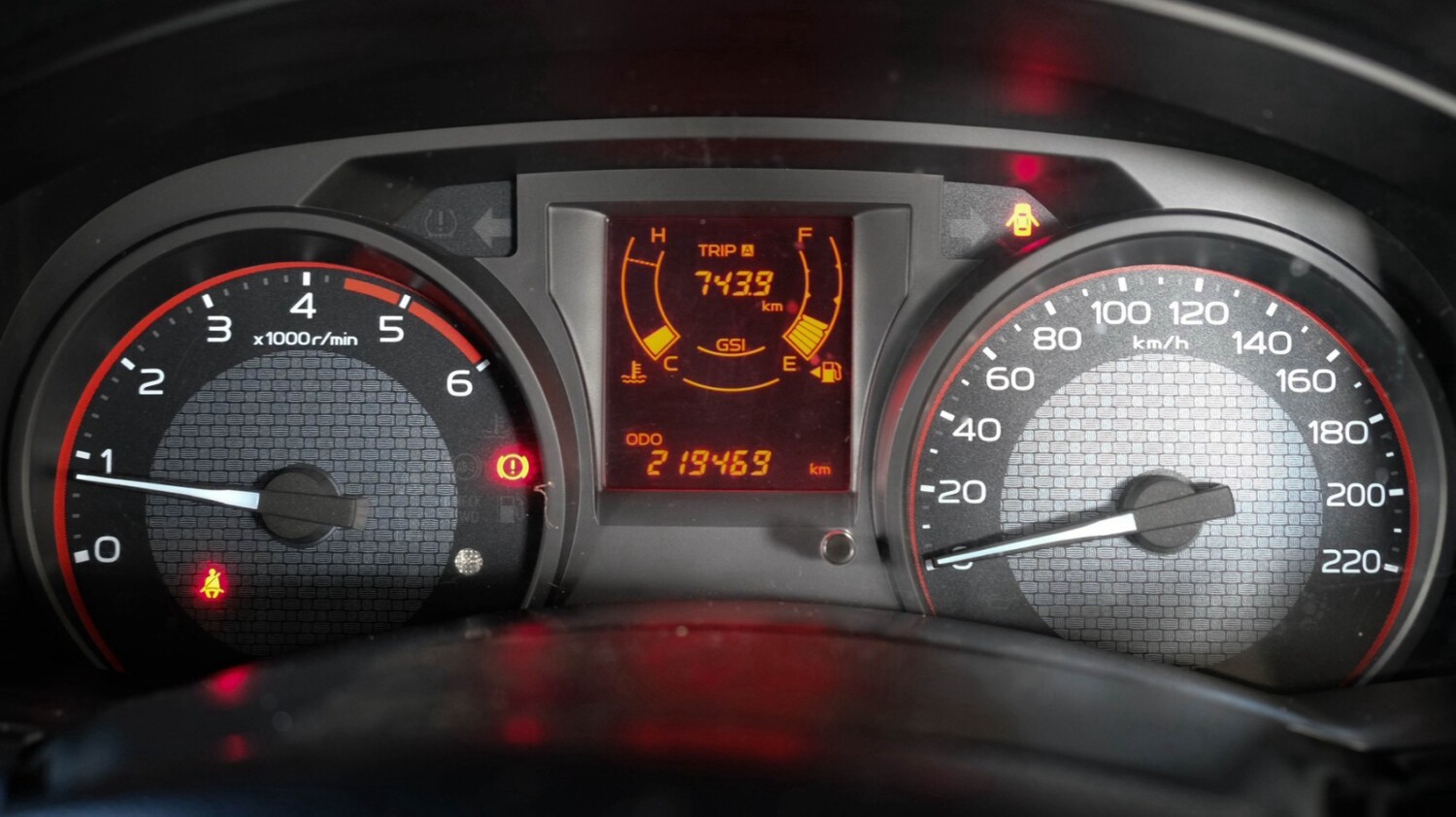 LINE_ALBUM_Dmax หัวเดี่ยว 1.9 ปี17 สีขาว mt ไมล์ 210,000km_260810_17