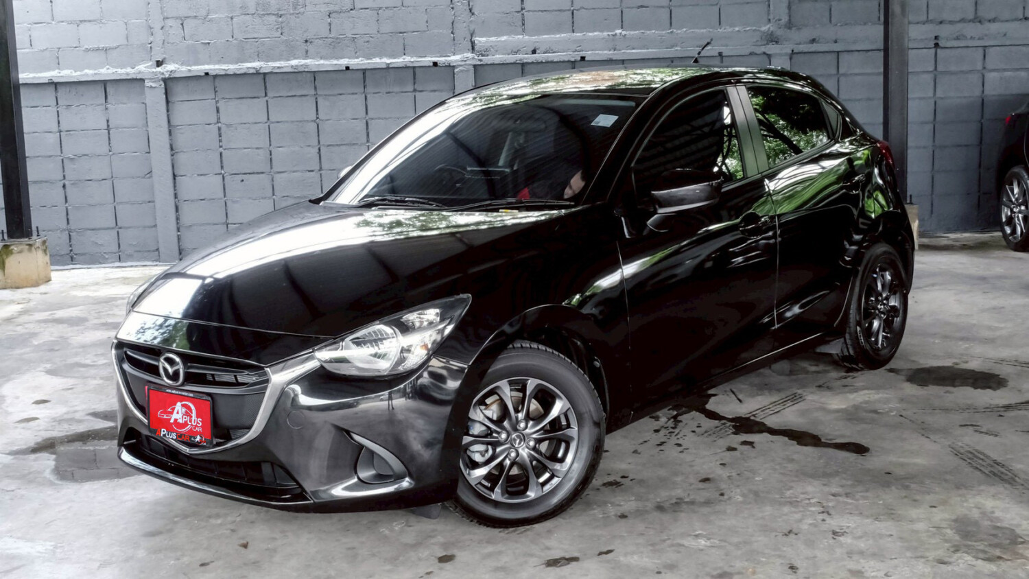 LINE_ALBUM_MAZDA2 5dr ปี16(แท้) ตัวc สีดำ ไมล์ 58,000km_260715_1
