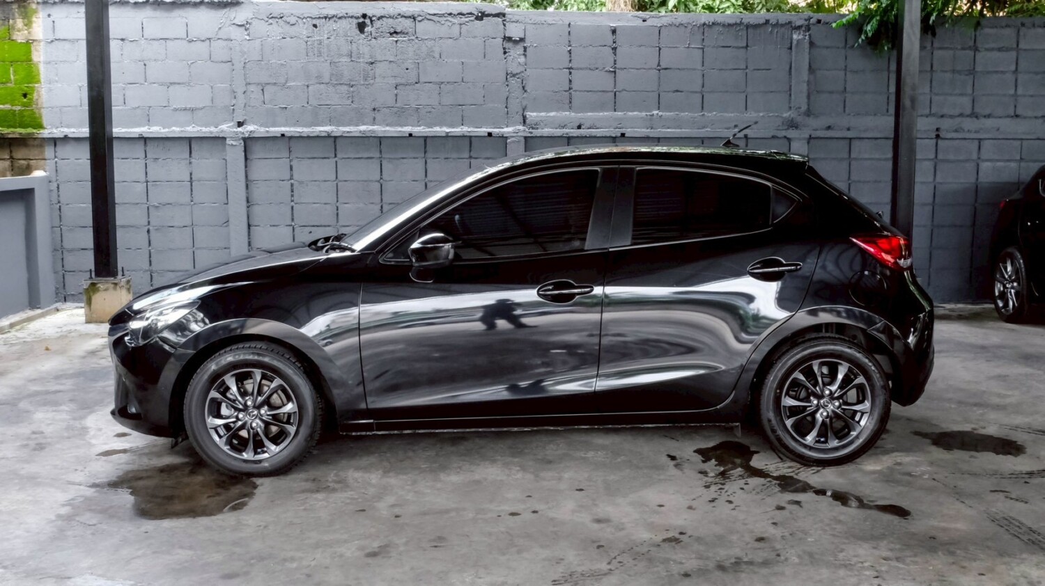 LINE_ALBUM_MAZDA2 5dr ปี16(แท้) ตัวc สีดำ ไมล์ 58,000km_260715_5