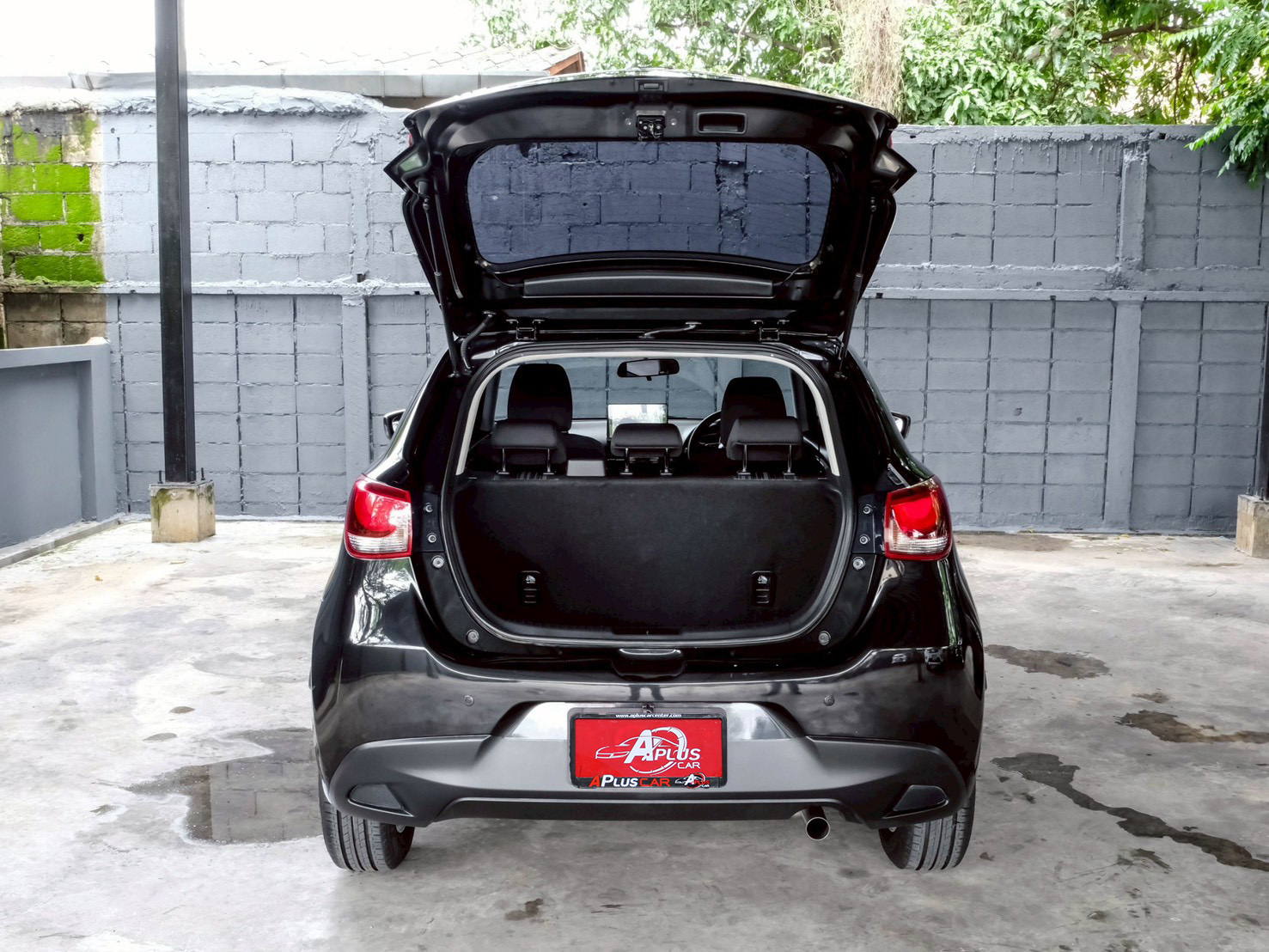 LINE_ALBUM_MAZDA2 5dr ปี16(แท้) ตัวc สีดำ ไมล์ 58,000km_260715_9