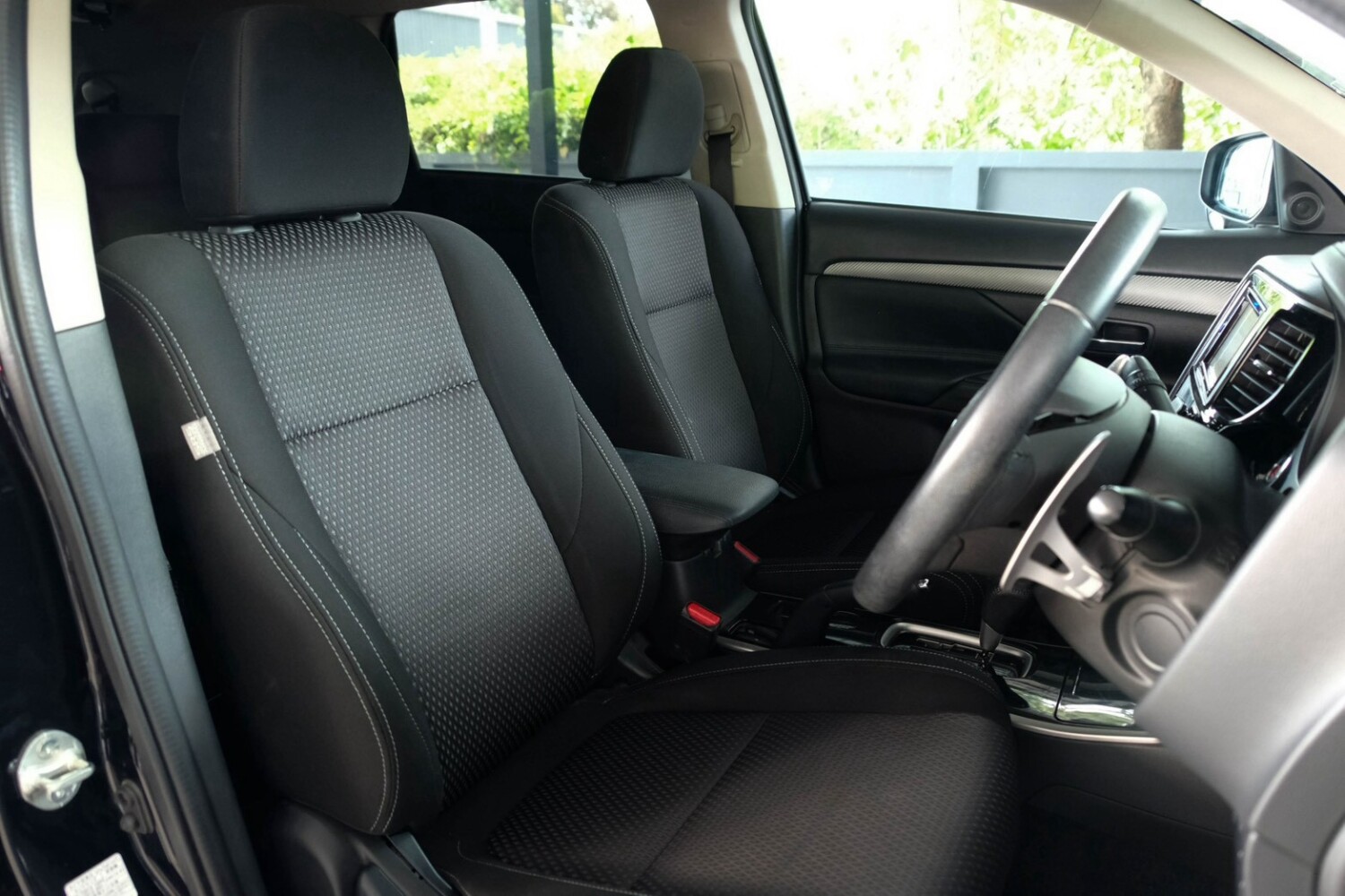 LINE_ALBUM_Mitsubishi Outlander 2.0 ปี2017 จด 2018 สีดำ auto_260806_11