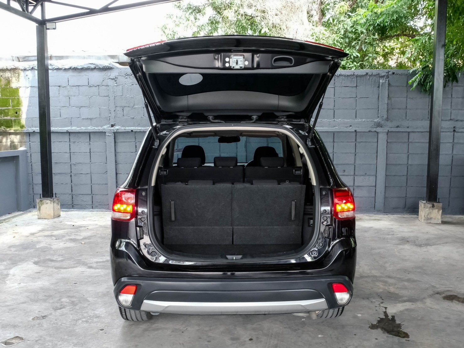 LINE_ALBUM_Mitsubishi Outlander 2.0 ปี2017 จด 2018 สีดำ auto_260806_9