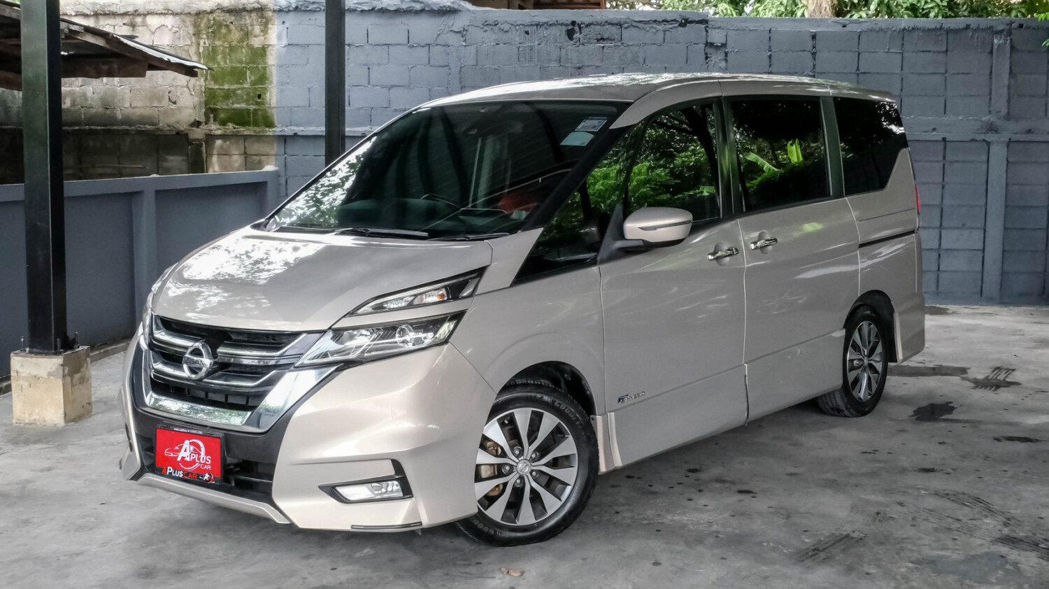 LINE_ALBUM_Nissan serena 2.0 hybrid highway สีเบจ ปี16 จด 17_260803_1