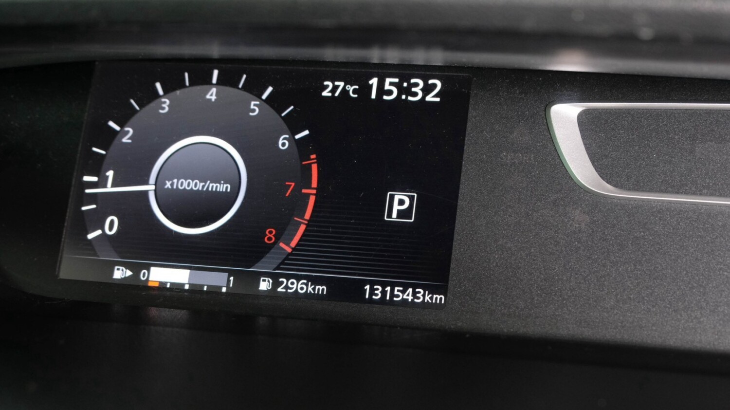LINE_ALBUM_Nissan serena 2.0 hybrid highway สีเบจ ปี16 จด 17_260803_20