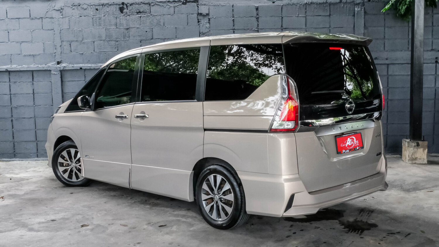 LINE_ALBUM_Nissan serena 2.0 hybrid highway สีเบจ ปี16 จด 17_260803_6