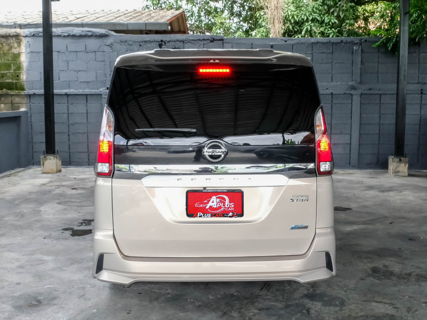 LINE_ALBUM_Nissan serena 2.0 hybrid highway สีเบจ ปี16 จด 17_260803_7