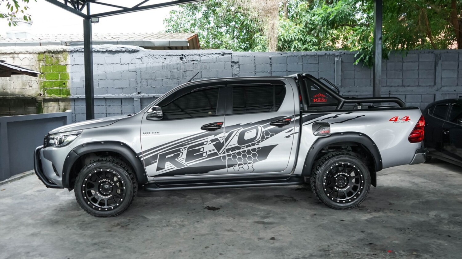 LINE_ALBUM_REVO 2.4 สี่ประตู 4wd ปี17 จด ปี18 mt สีบรอนซ์_260818_5
