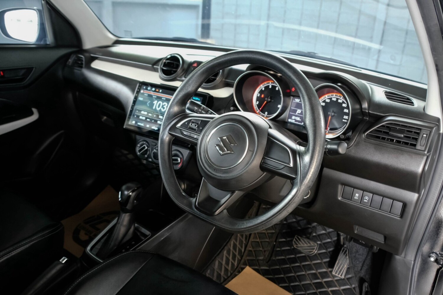 LINE_ALBUM_SUZUKI SWIFT 1.2 GL SPORT Edition ปี20 สีดำ auto_260806_9