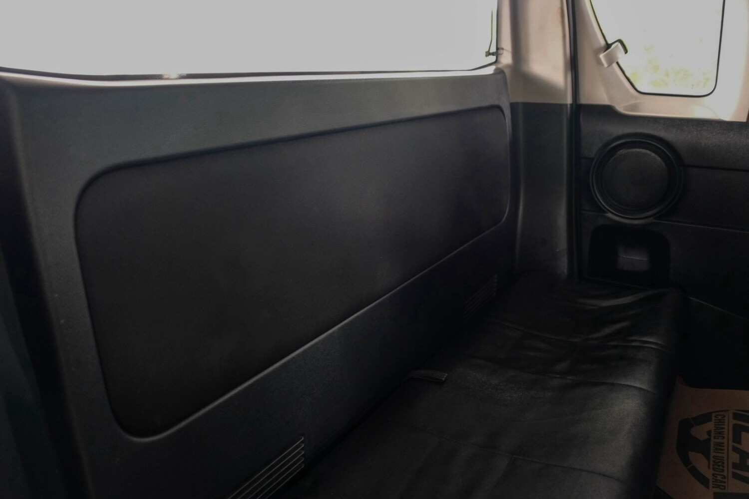 LINE_ALBUM_Toyota revo 2.4 cab prerunner j plus ปี18 สีเทา mt_260810_11
