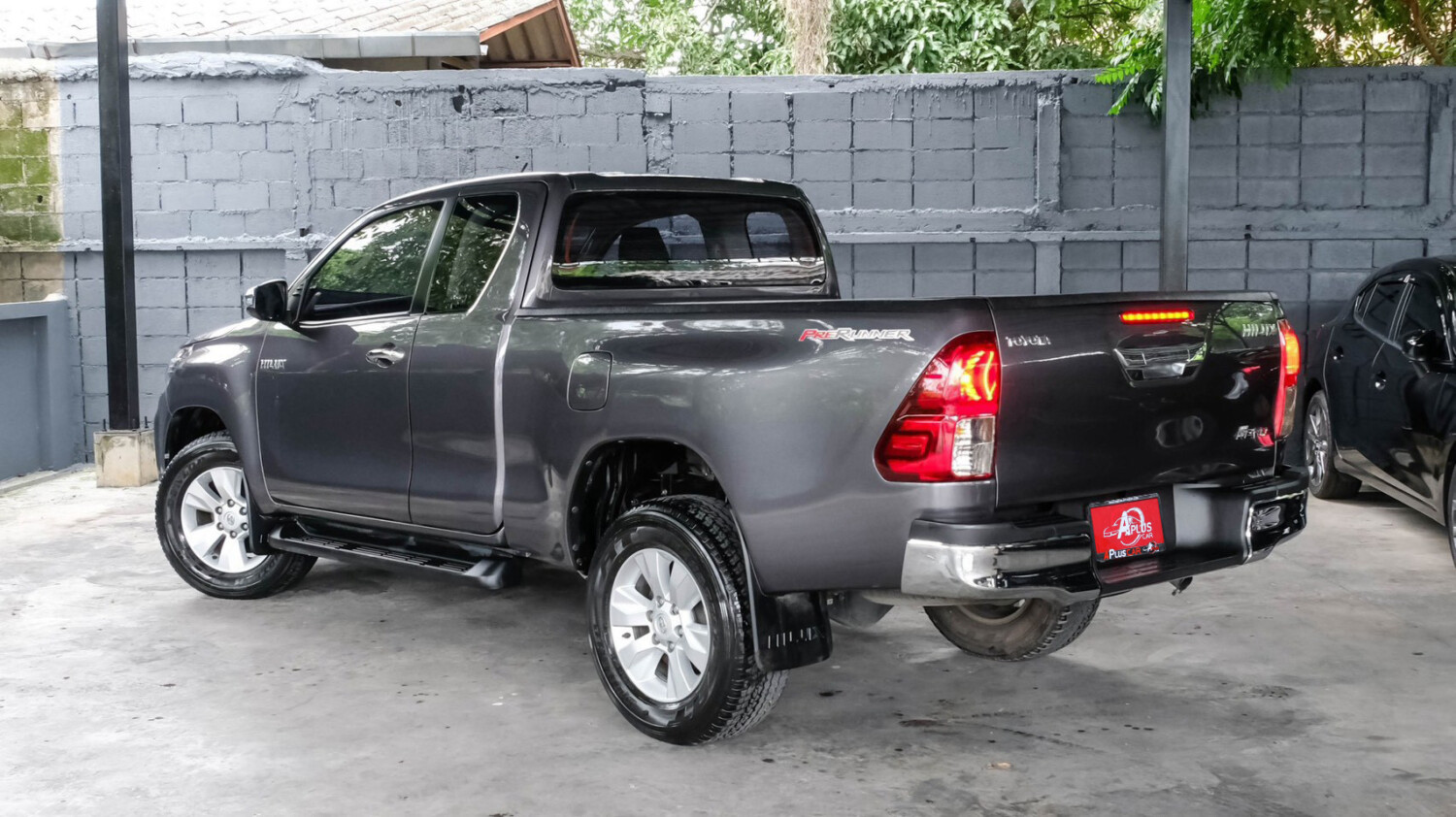 LINE_ALBUM_Toyota revo 2.4 cab prerunner j plus ปี18 สีเทา mt_260810_6