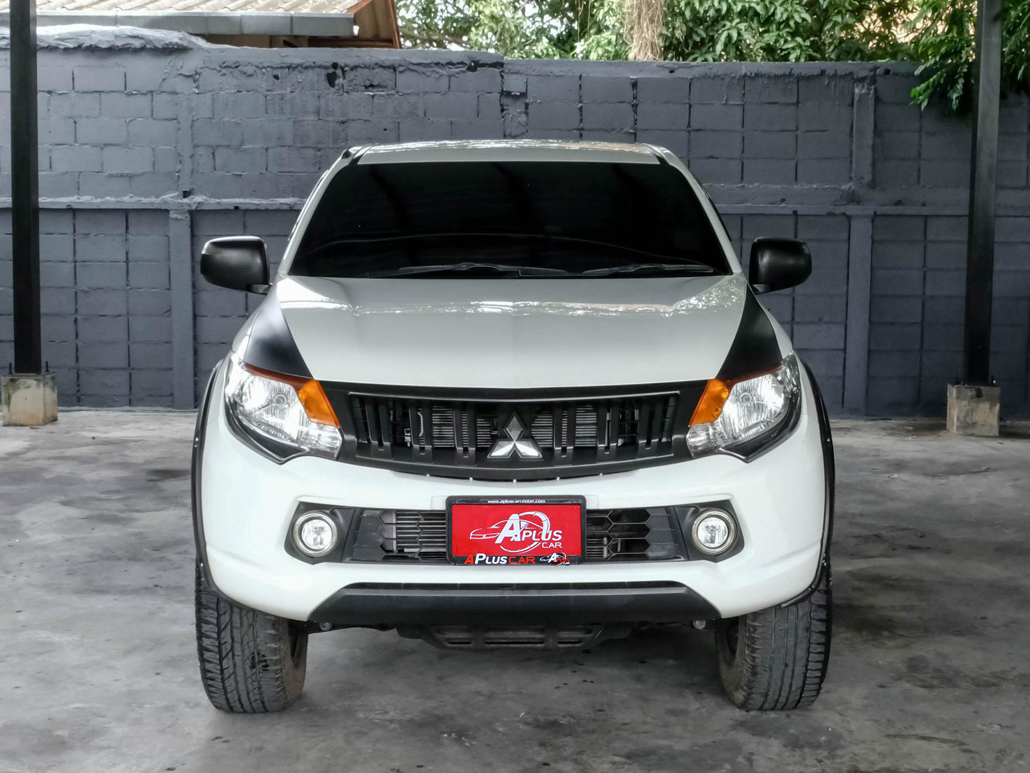LINE_ALBUM_Triton 2.5 4wd ตอนเดียว เกียร์ ธรรมดา ปี2017 สีขาว_260815_2