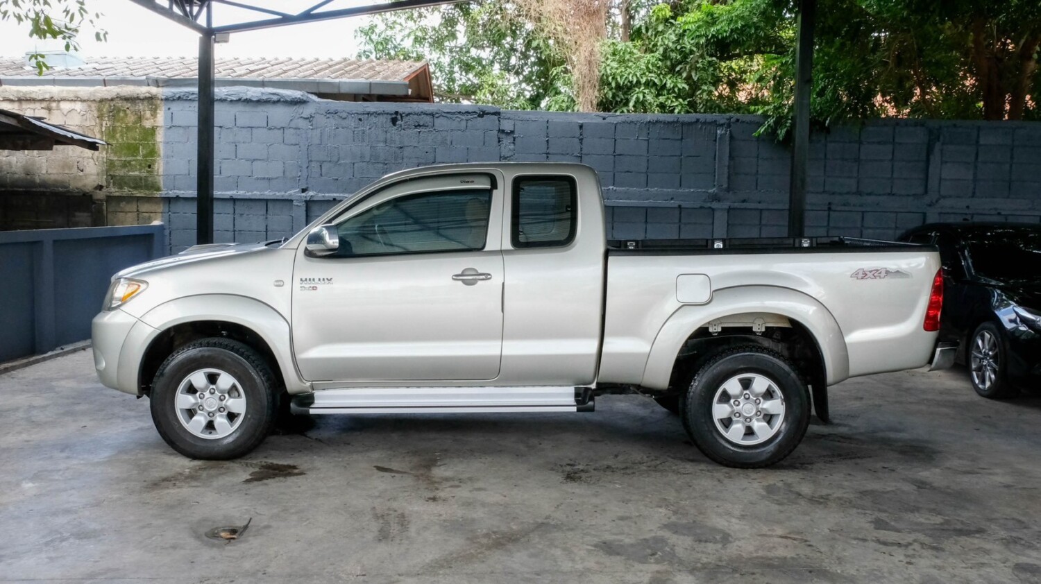 LINE_ALBUM_Vigo 2.5 E ปี2005 mt 4wd ไมล์ 39,000km สีบรอนซ์_260803_5