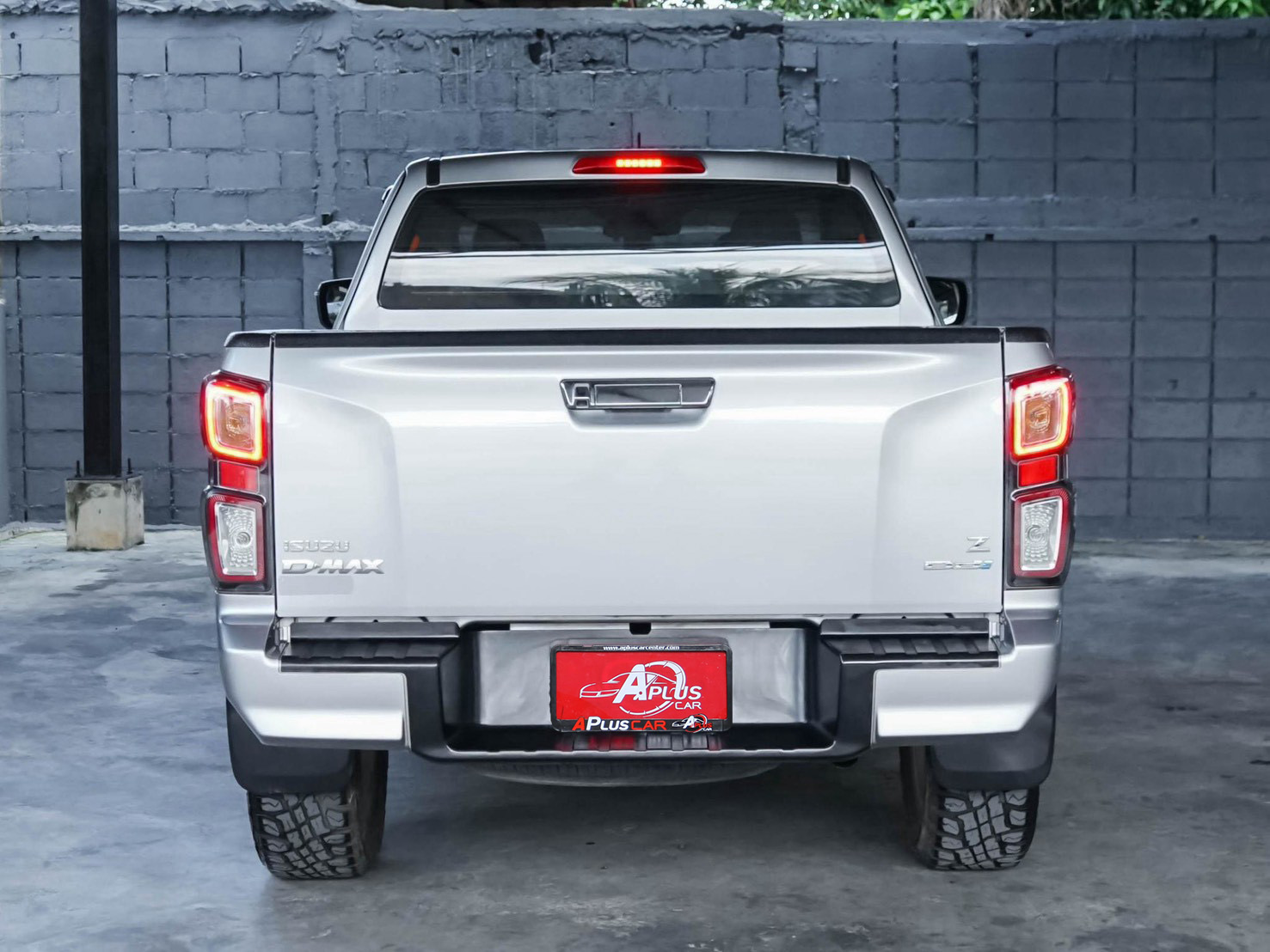 LINE_ALBUM_DMAX CAB ปี21 จด ปี22 สีบรอนซ์ 3.0 4WD เกียร์ Mt_260926_7