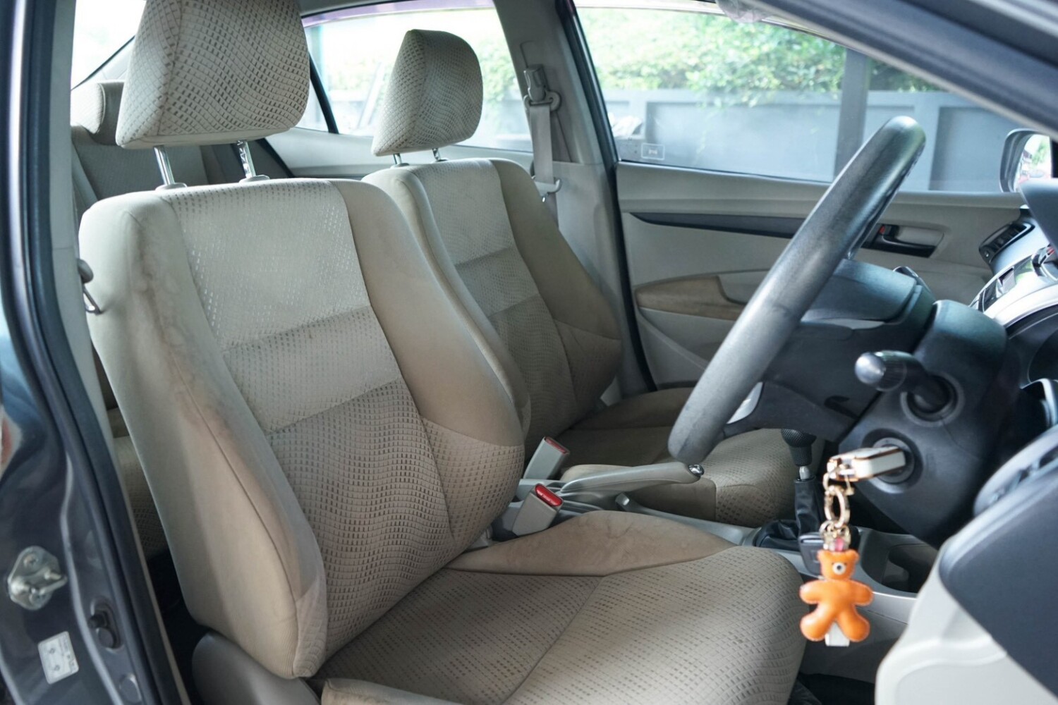 LINE_ALBUM_Honda city 1.5 s ปี09 สีเทา เกียร์ ธรรมดา รถเทิร์น_260926_10
