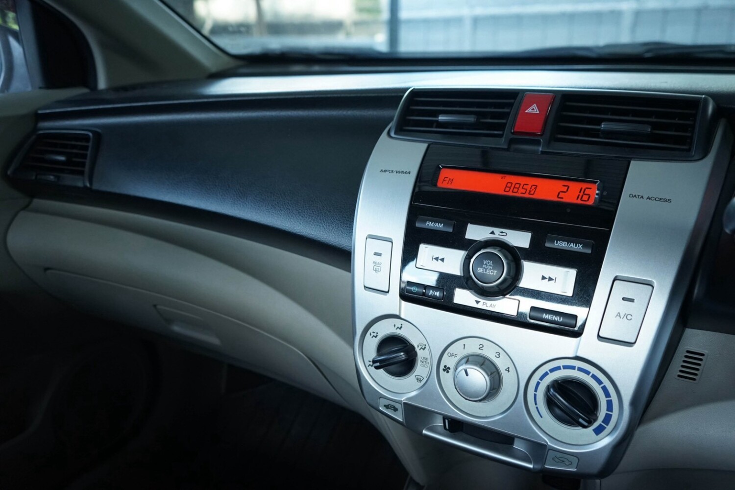LINE_ALBUM_Honda city 1.5 s ปี09 สีเทา เกียร์ ธรรมดา รถเทิร์น_260926_15
