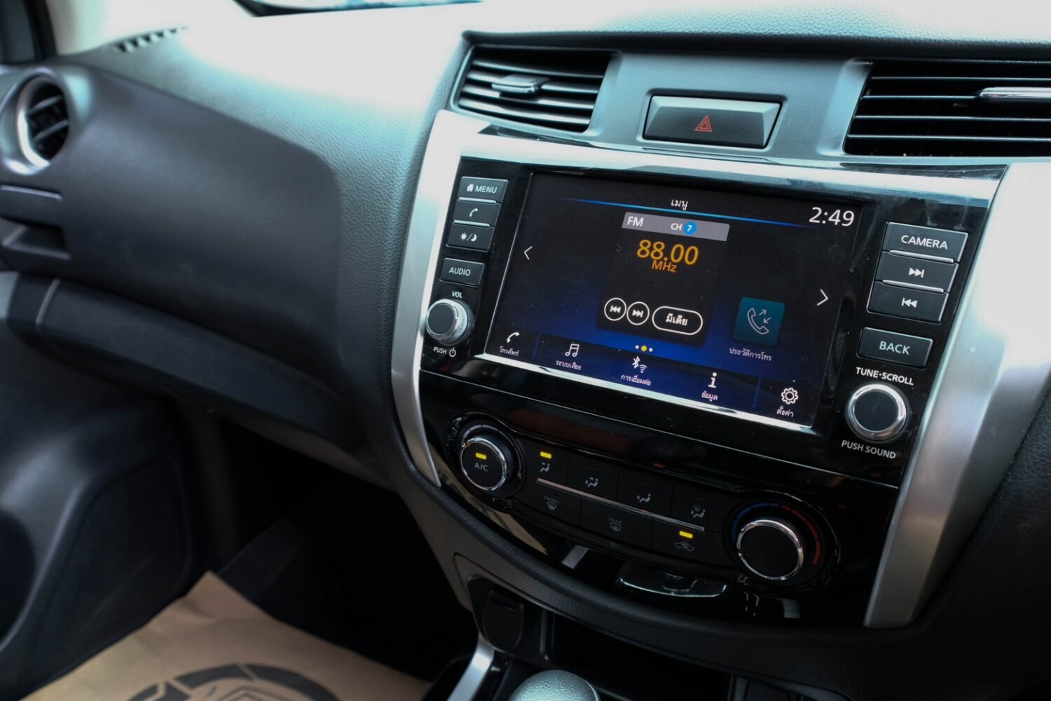 LINE_ALBUM_Nissan navara black edition ปี20 จด 21 สีแดง auto_260902_17
