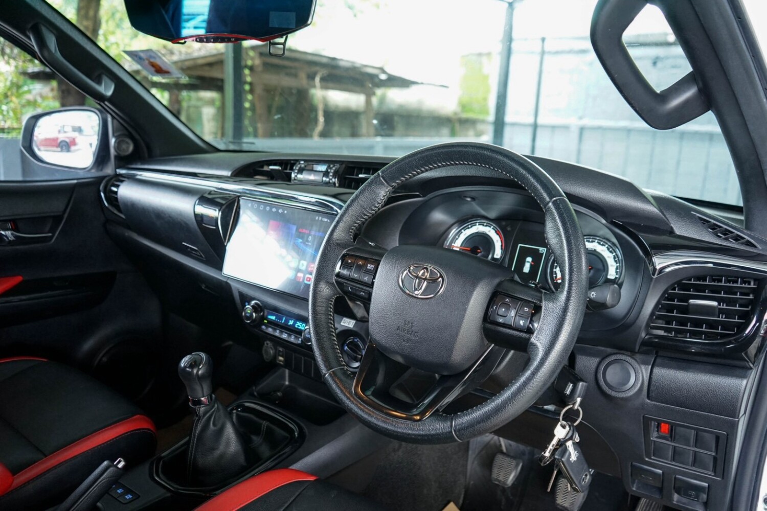 LINE_ALBUM_REVO ROCCO 2.8 CAB 4WD ปี2019(แท้) 80,000km สีขาว_260902_15