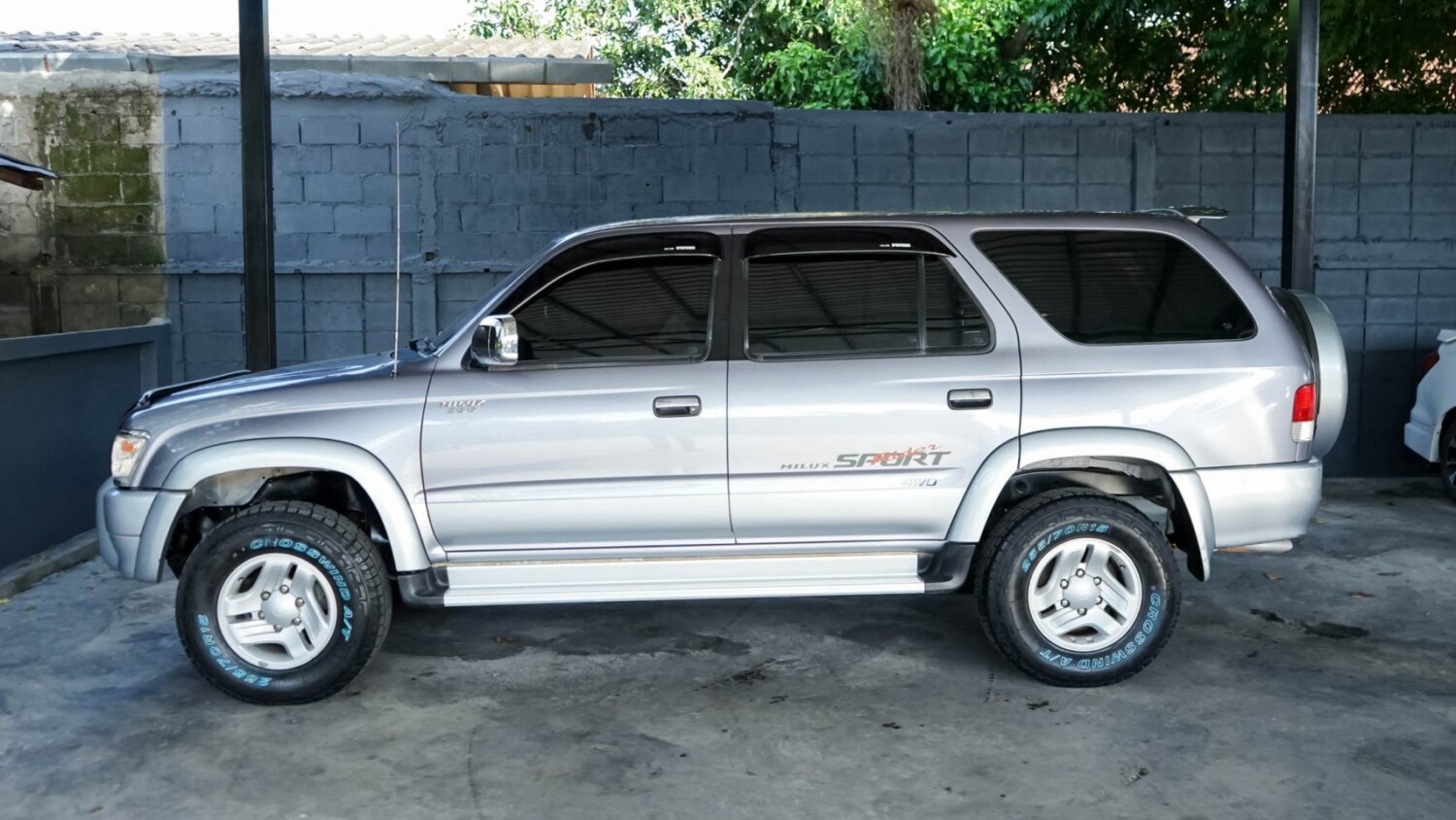 LINE_ALBUM_TOYOTA HILUX SPORT RIDER ปี1999 สีบรอนซ์ MT 4WD_260915_5