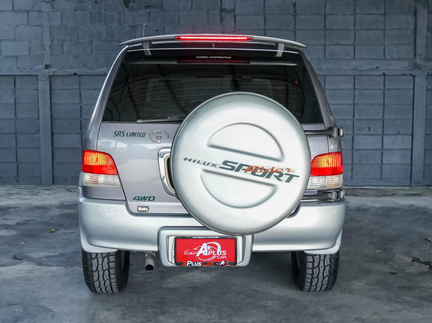 LINE_ALBUM_TOYOTA HILUX SPORT RIDER ปี1999 สีบรอนซ์ MT 4WD_260915_7