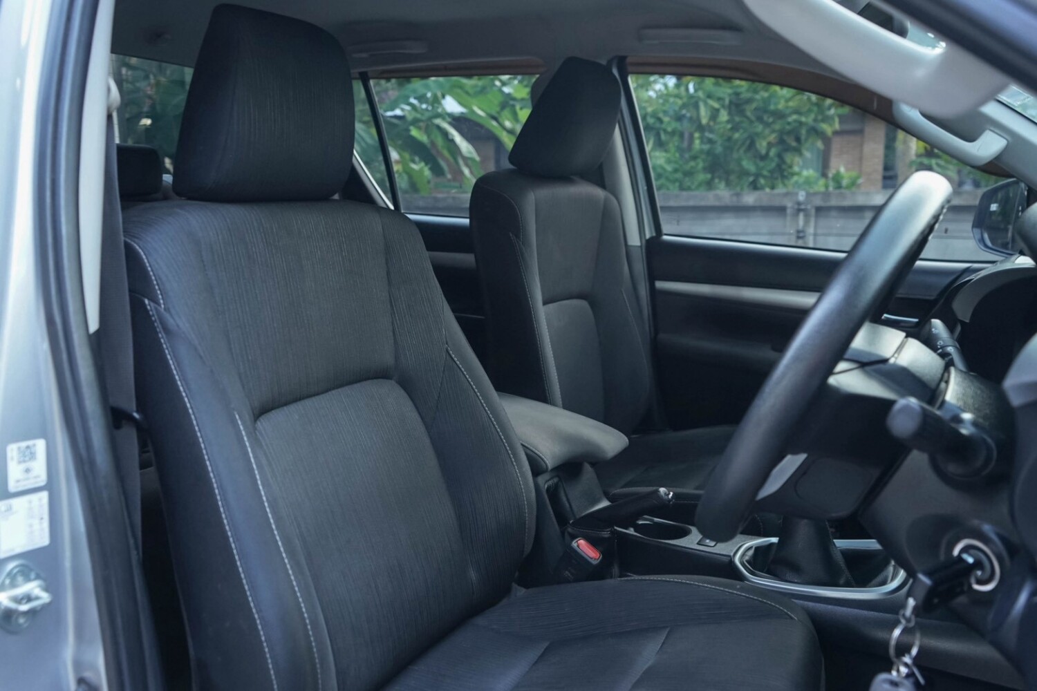 LINE_ALBUM_TOYOTA REVO 2.4 ENTRY ปี2023(แท้) สีบรอนซ์ 4DR MT_260908_10