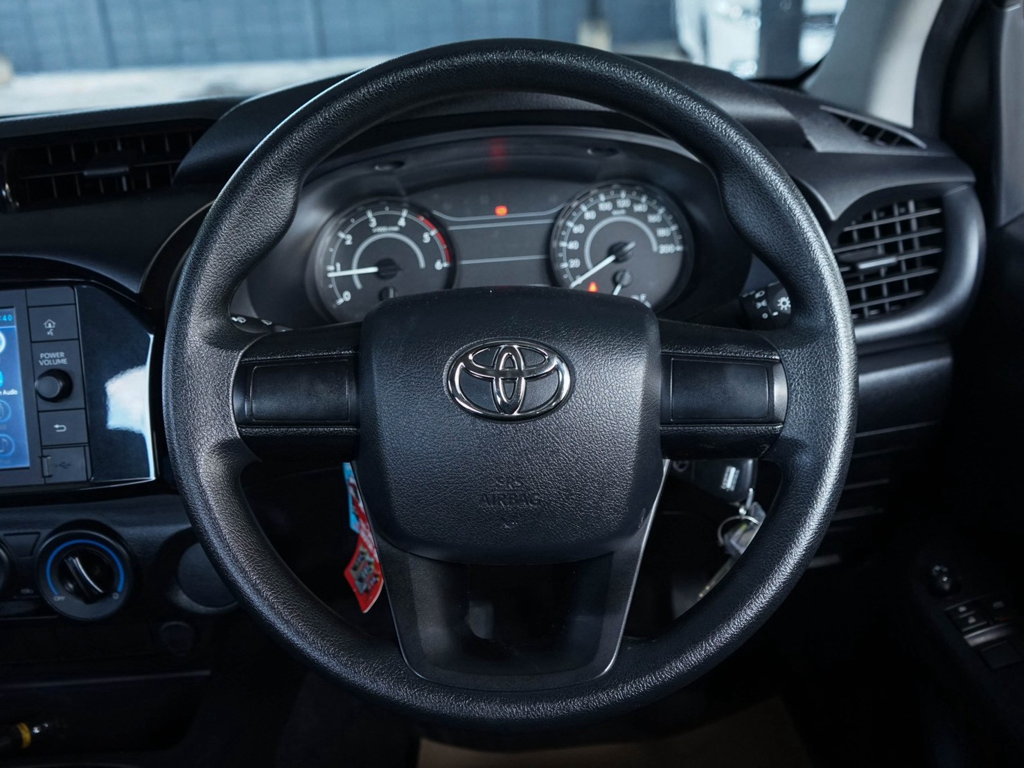 LINE_ALBUM_TOYOTA REVO Z EDITION CAB ปี22(แท้) สีบรอนซ์ mt_260915_13