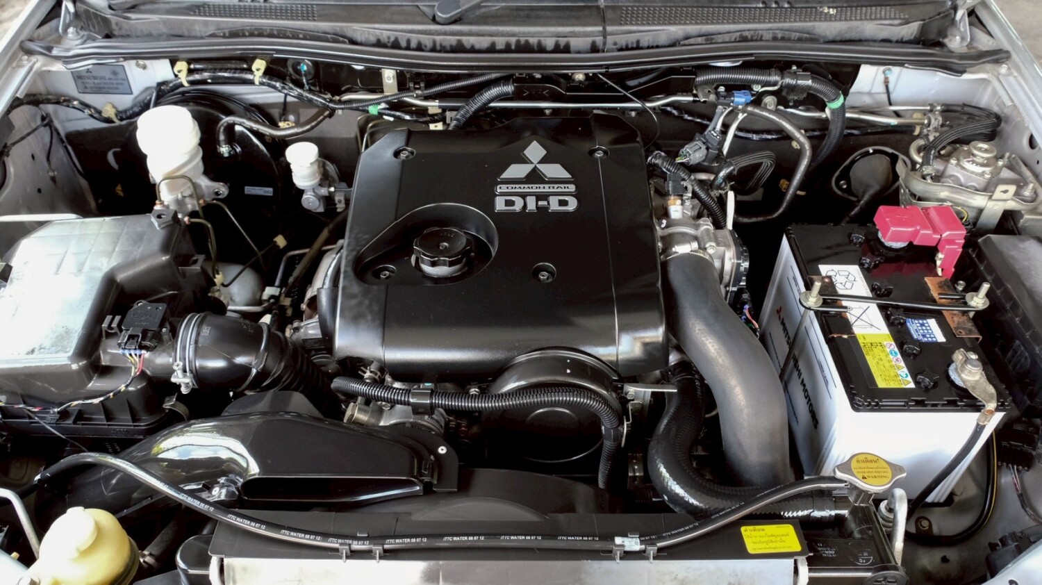 LINE_ALBUM_TRITON 4DR ปี12 สีบรอนซ์ glsสี่ประตู ไมล์150,000km_260612_18