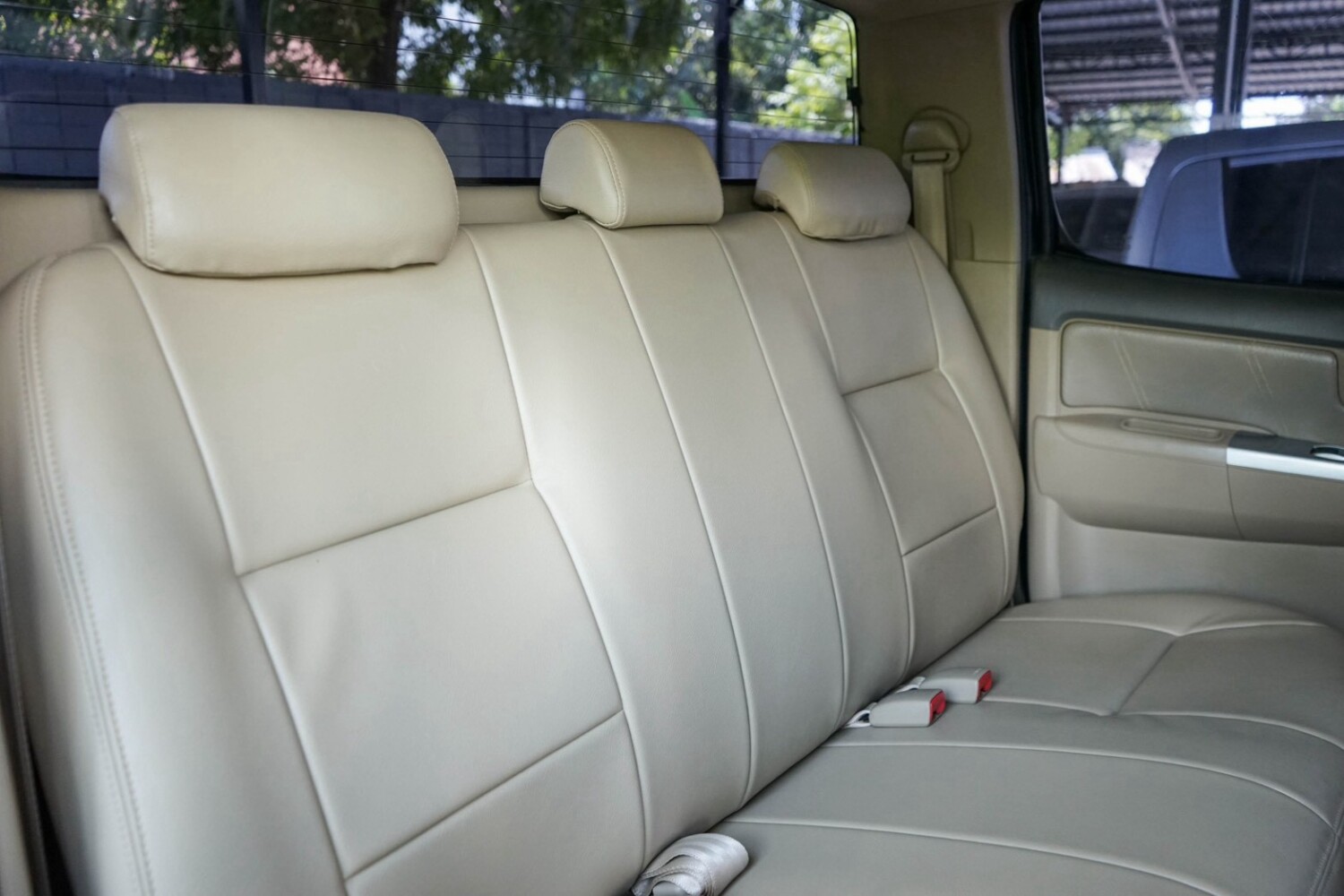 LINE_ALBUM_VIGO CHAMP 2.5 E ปี14 สีดำ เกียร์ ธรรมดา 4WD 4DR_260915_11