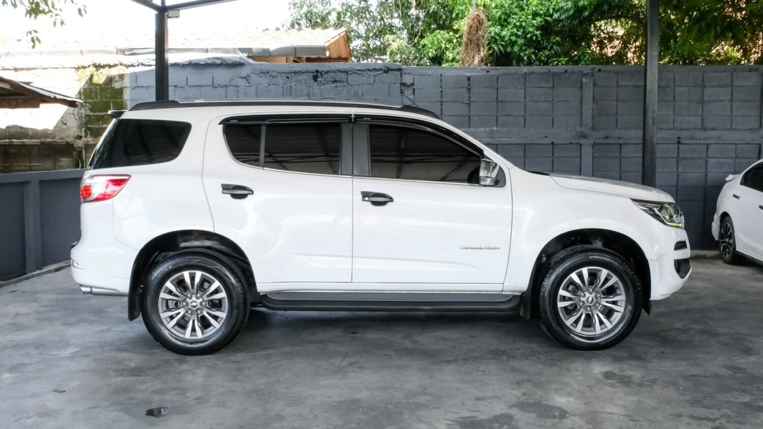 LINE_ALBUM_Chevrolet trailblazer 2.5 ltz ปี19(แท้) สีขาว AUTO_261012_4