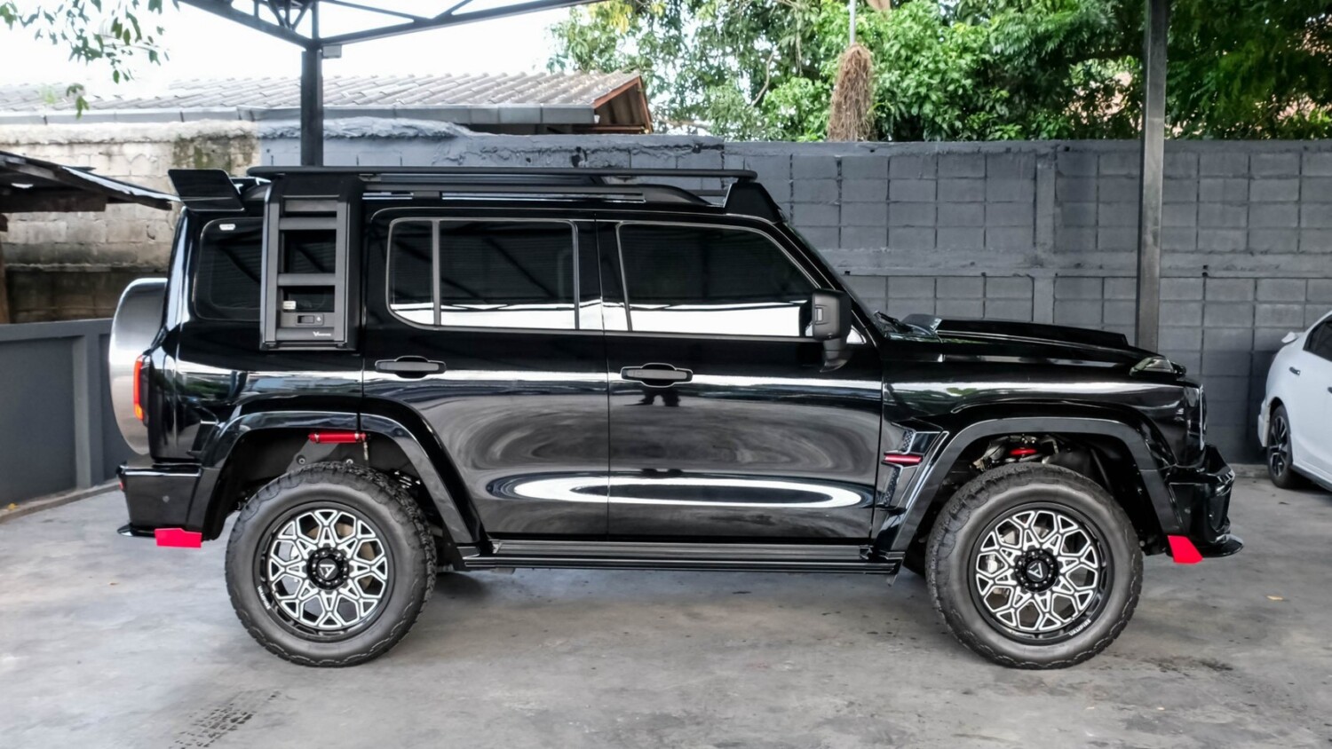 LINE_ALBUM_GWM TANK 300 ULTRA ดีเซล 2WD ปี26 สีดำ แต่งGCLASS_261016_4