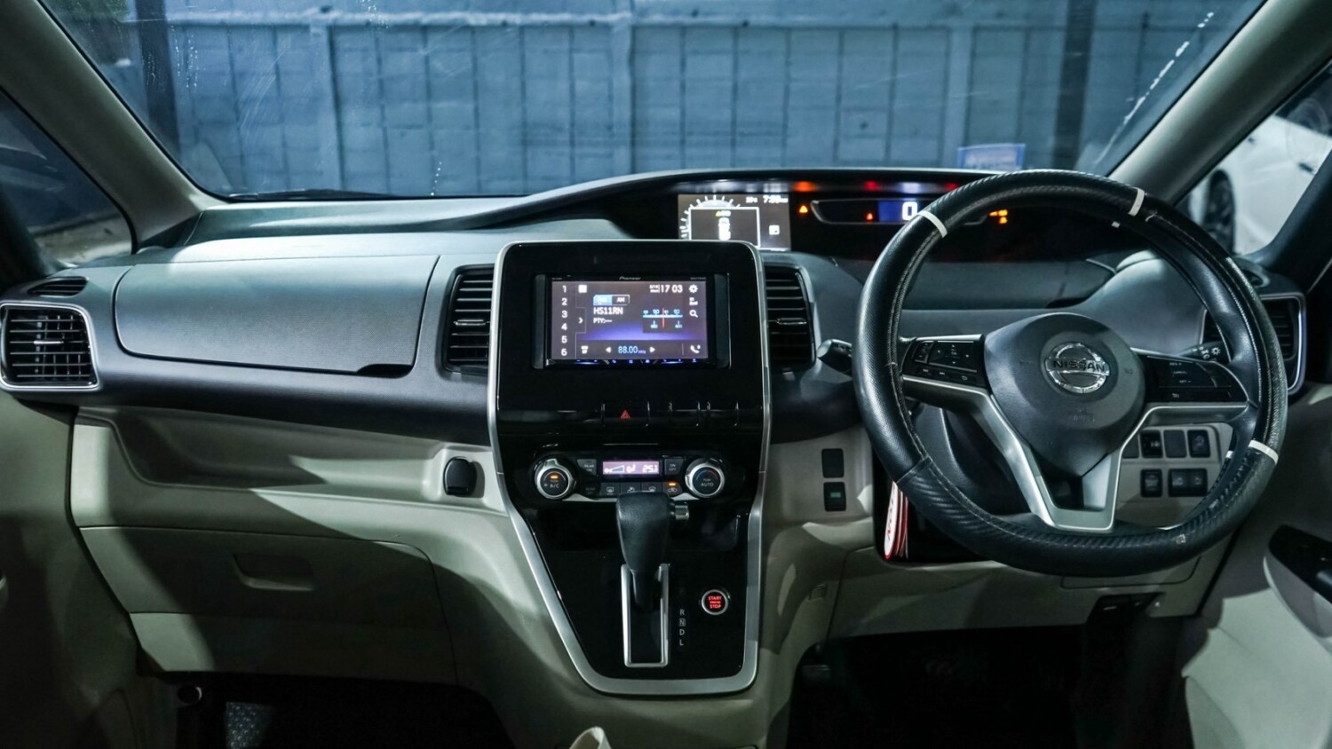 LINE_ALBUM_NISSAN SERENA 2.0 S HYBRID ปี2018 จด ปี2019 สีขาว_261008_15