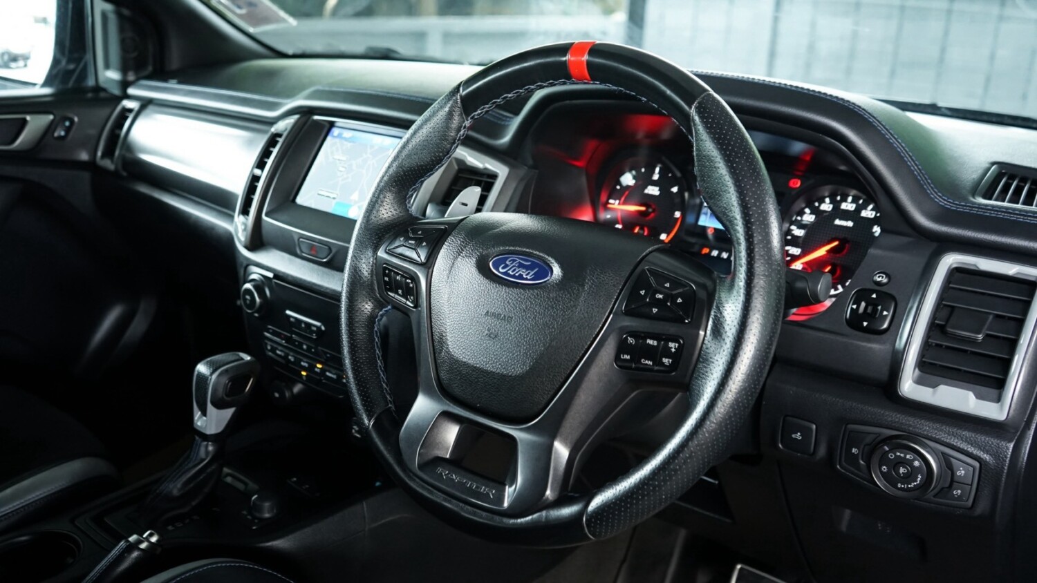 LINE_ALBUM_Raptor 2.0 BI-TURBO ปี18 จด ปี19 สีดำ ไมล์100000km_261002_9